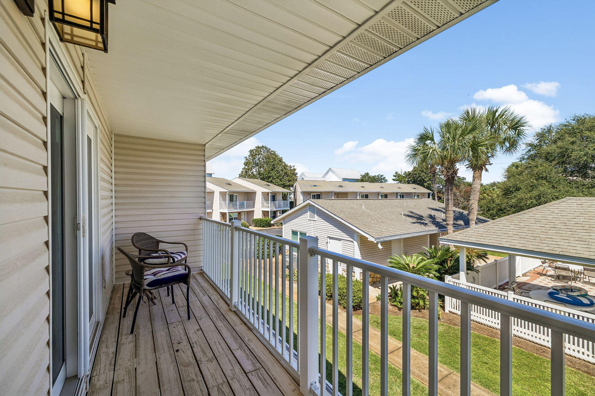 WOODLAND SHORES T/H PH 2 - Residential