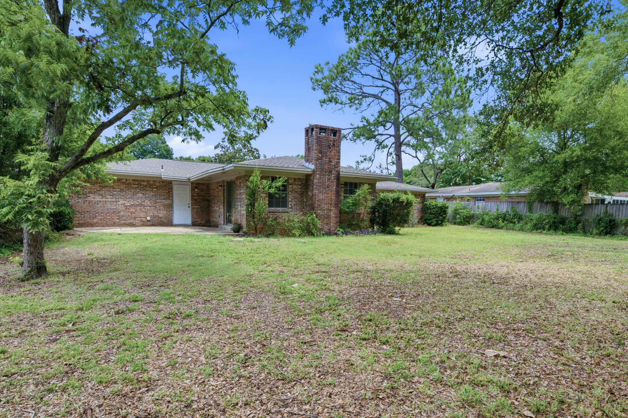 BAYOU POQUITO - Residential