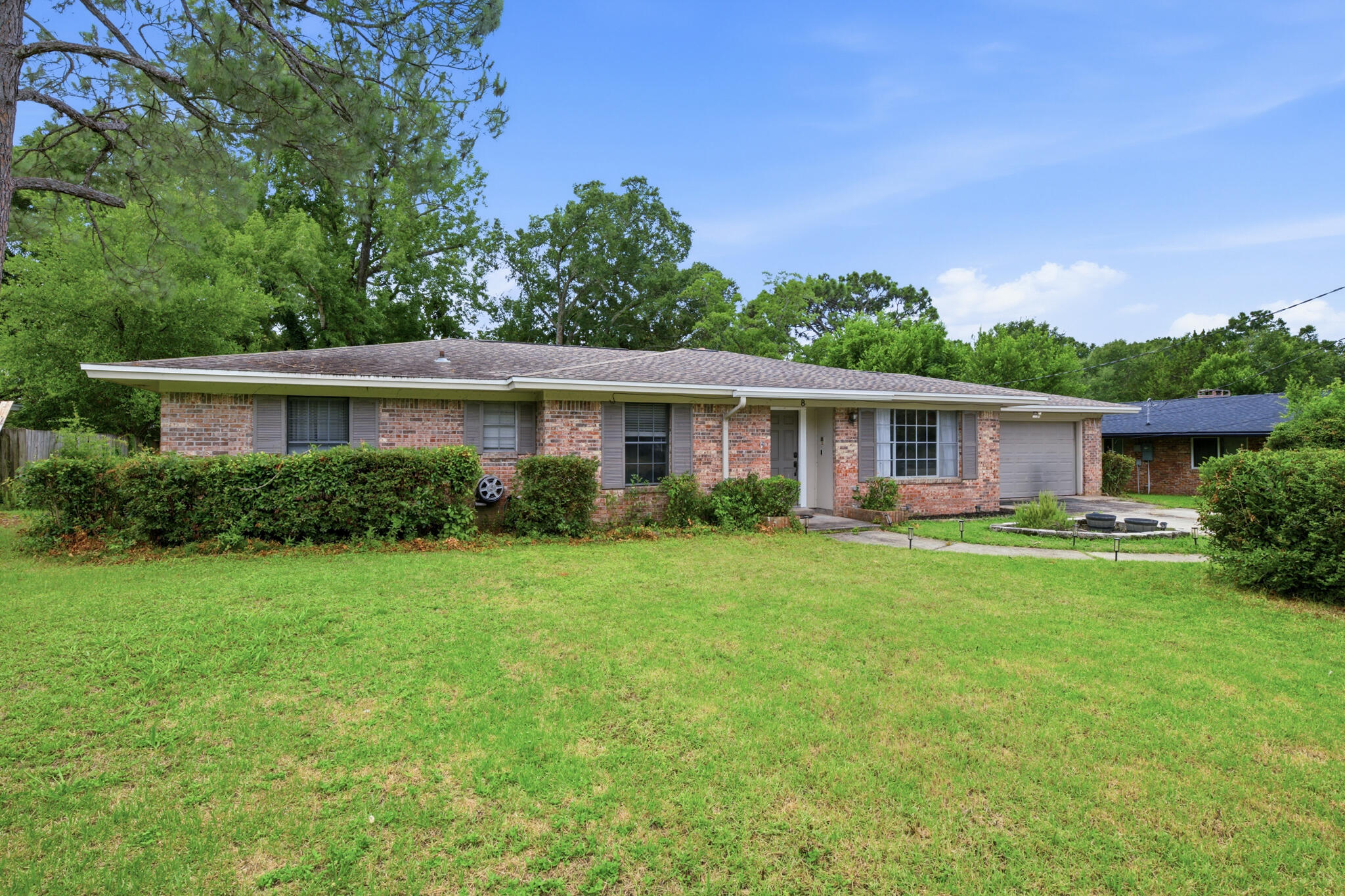BAYOU POQUITO - Residential