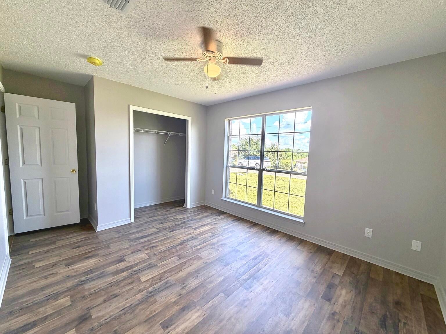 COUNTRYVIEW ESTATES 10TH ADDN - Residential