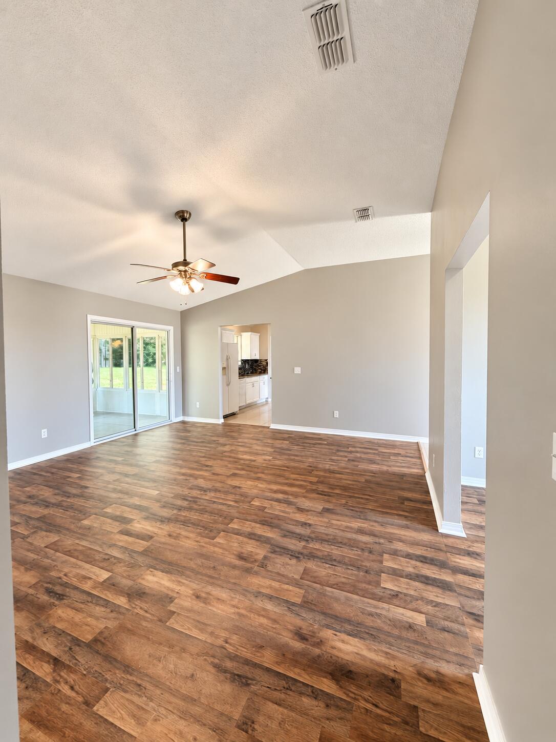 COUNTRYVIEW ESTATES 10TH ADDN - Residential