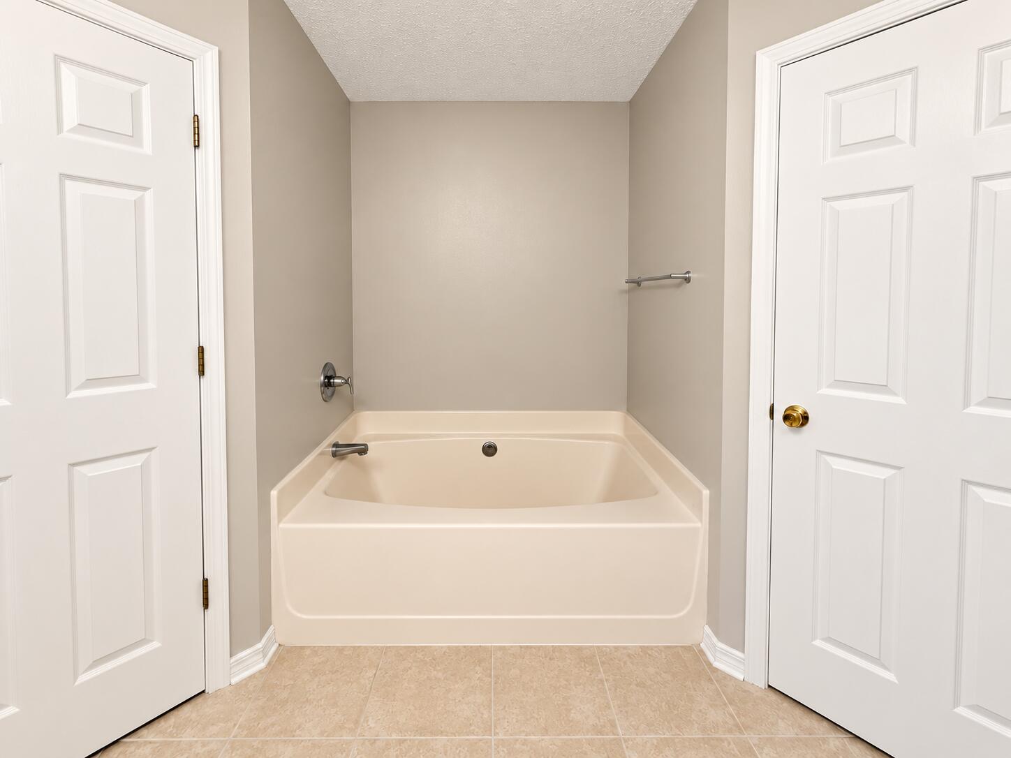 COUNTRYVIEW ESTATES 10TH ADDN - Residential