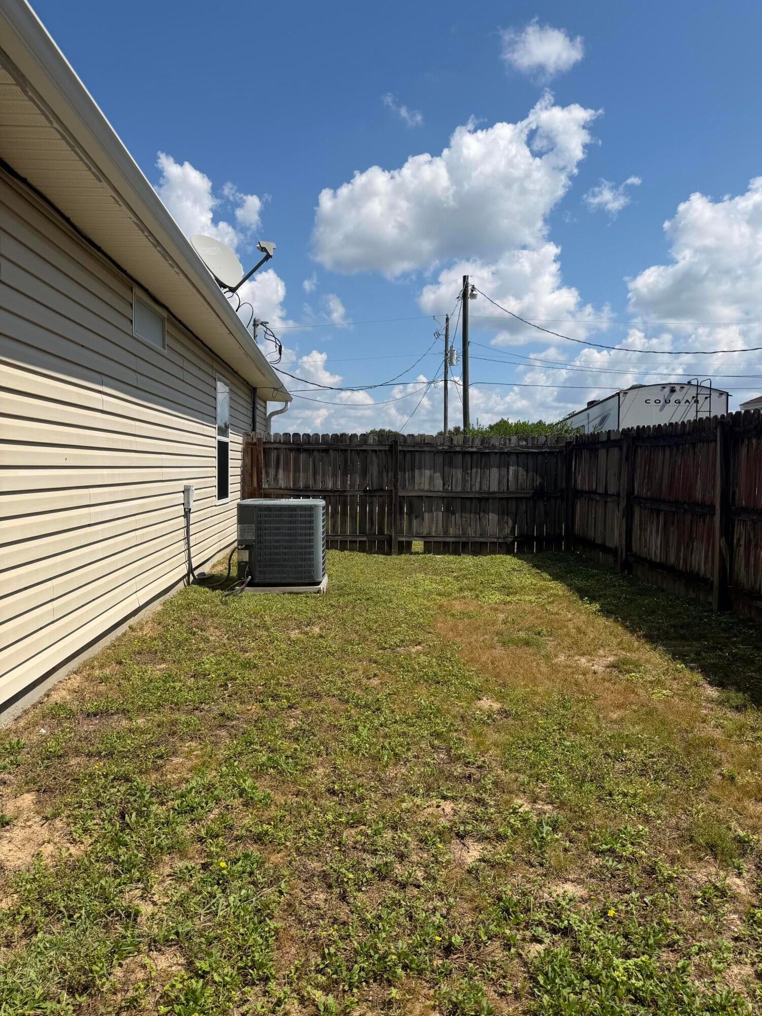 COUNTRYVIEW ESTATES 10TH ADDN - Residential