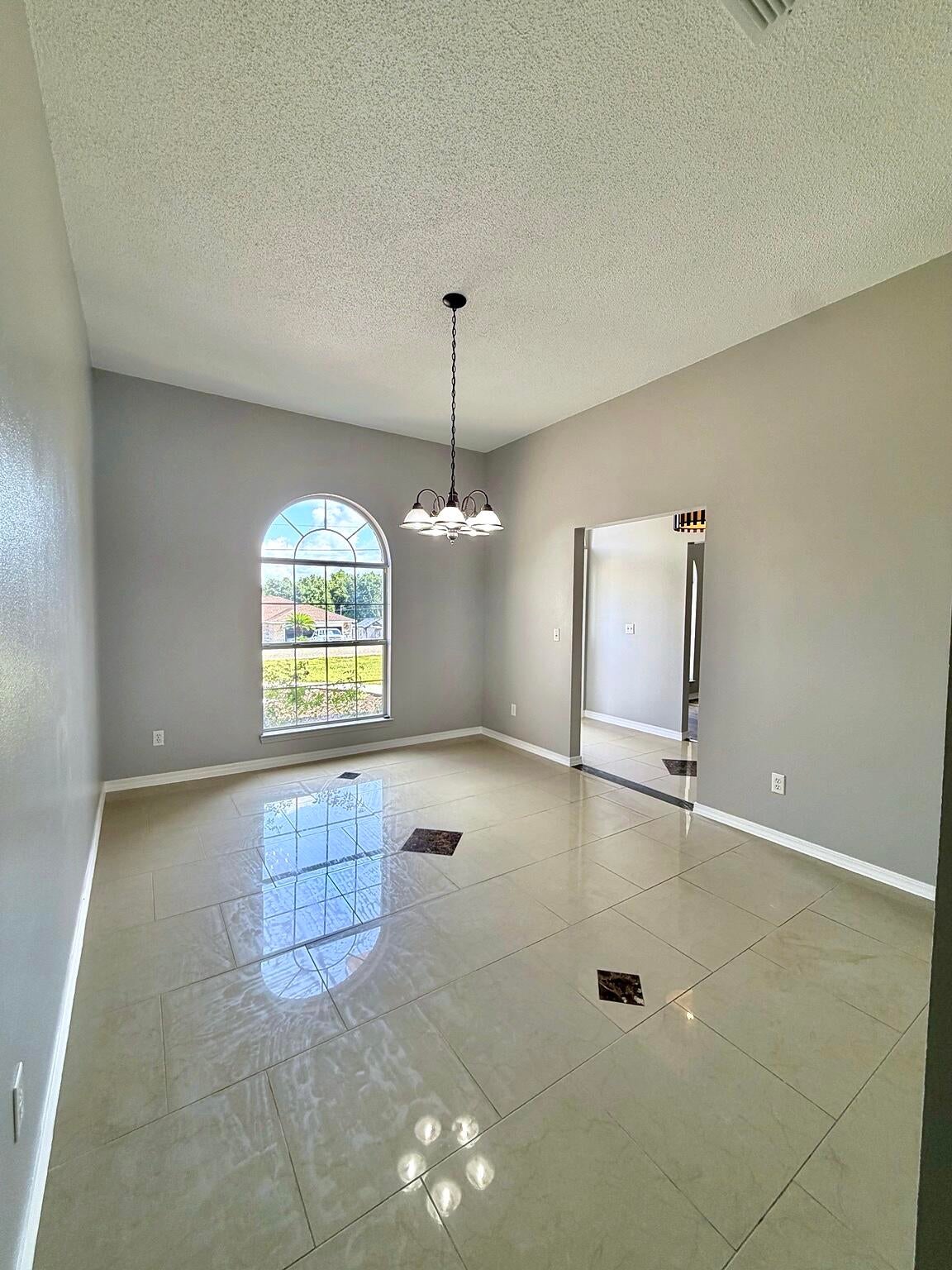 COUNTRYVIEW ESTATES 10TH ADDN - Residential