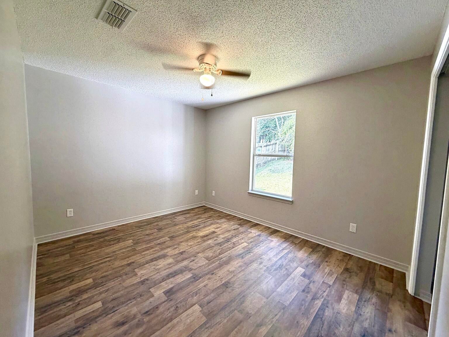 COUNTRYVIEW ESTATES 10TH ADDN - Residential