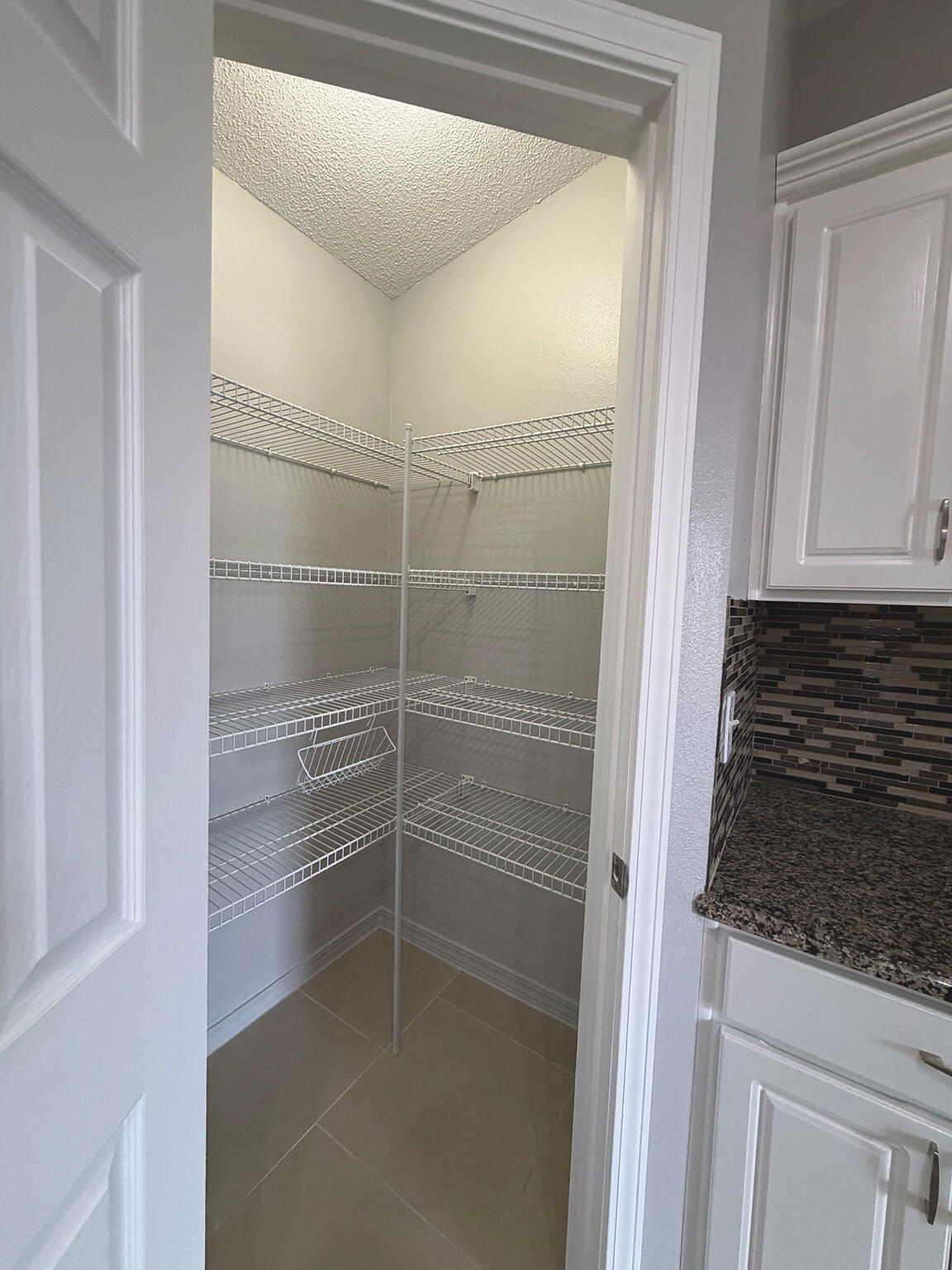 COUNTRYVIEW ESTATES 10TH ADDN - Residential