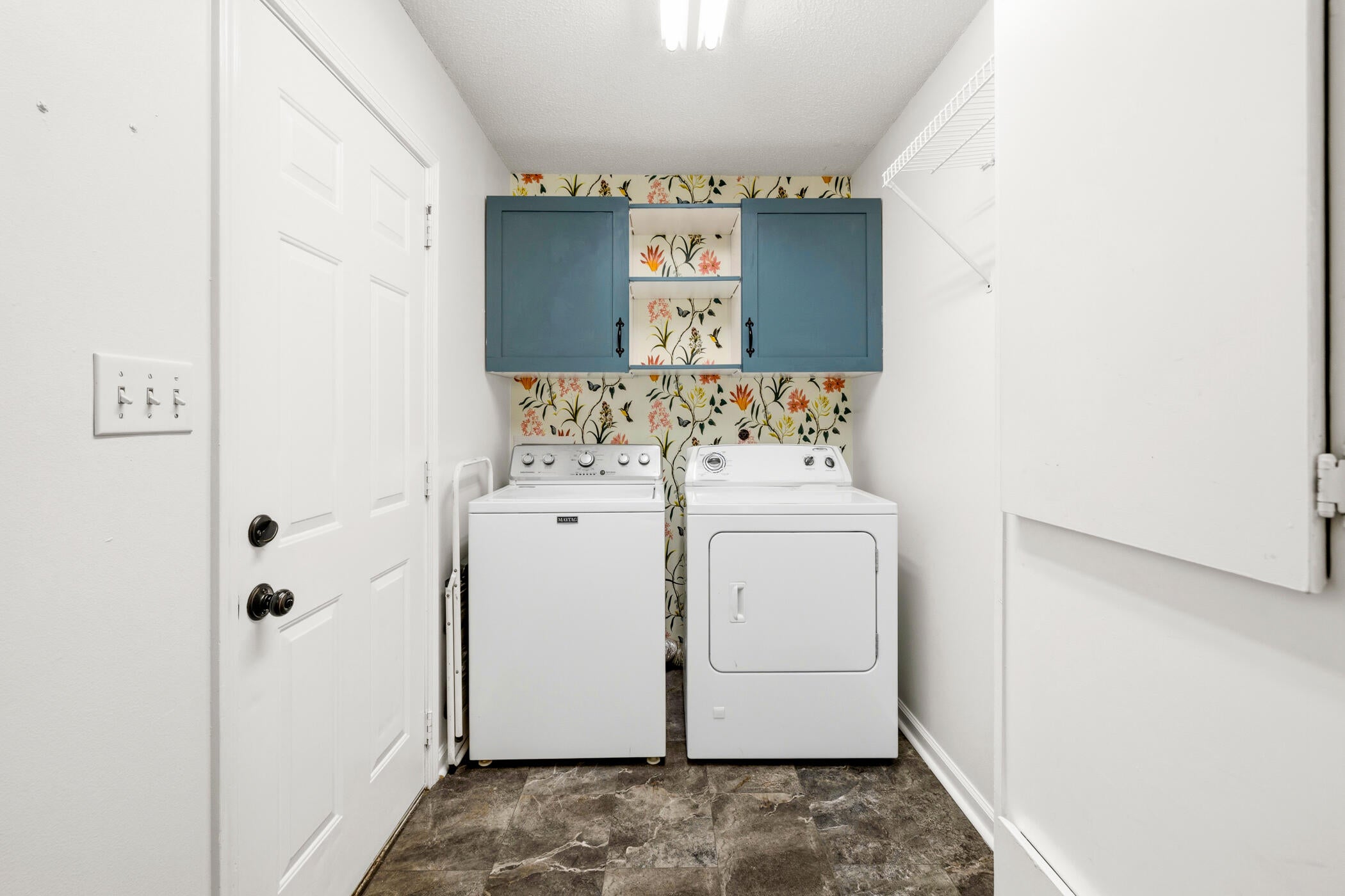 LAKESIDE EAST - Residential