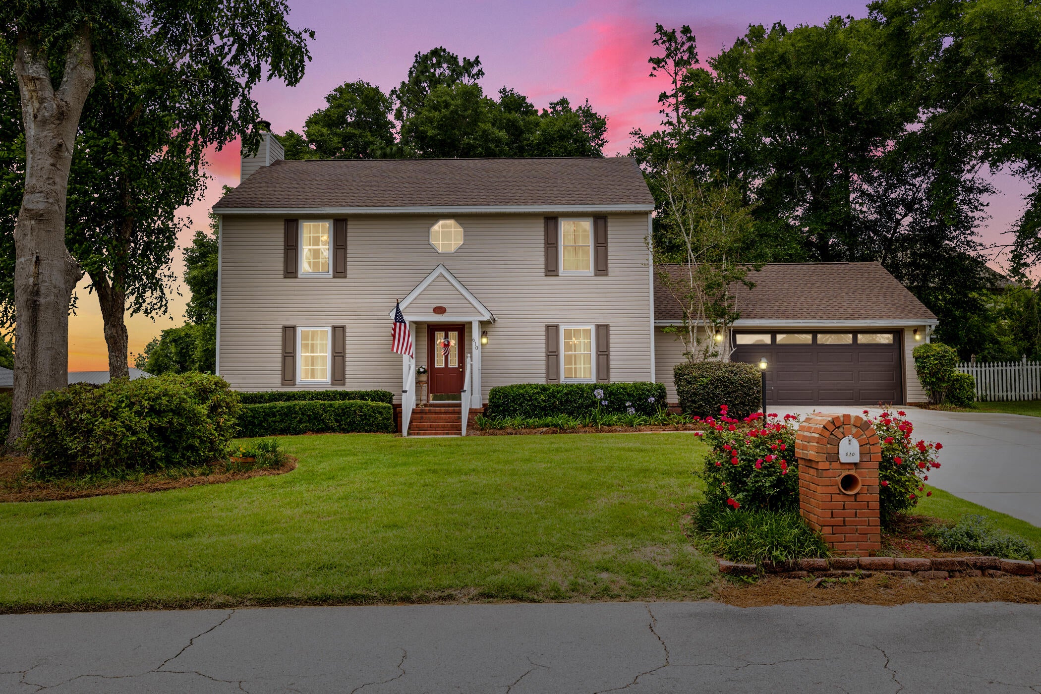 LAKESIDE EAST - Residential