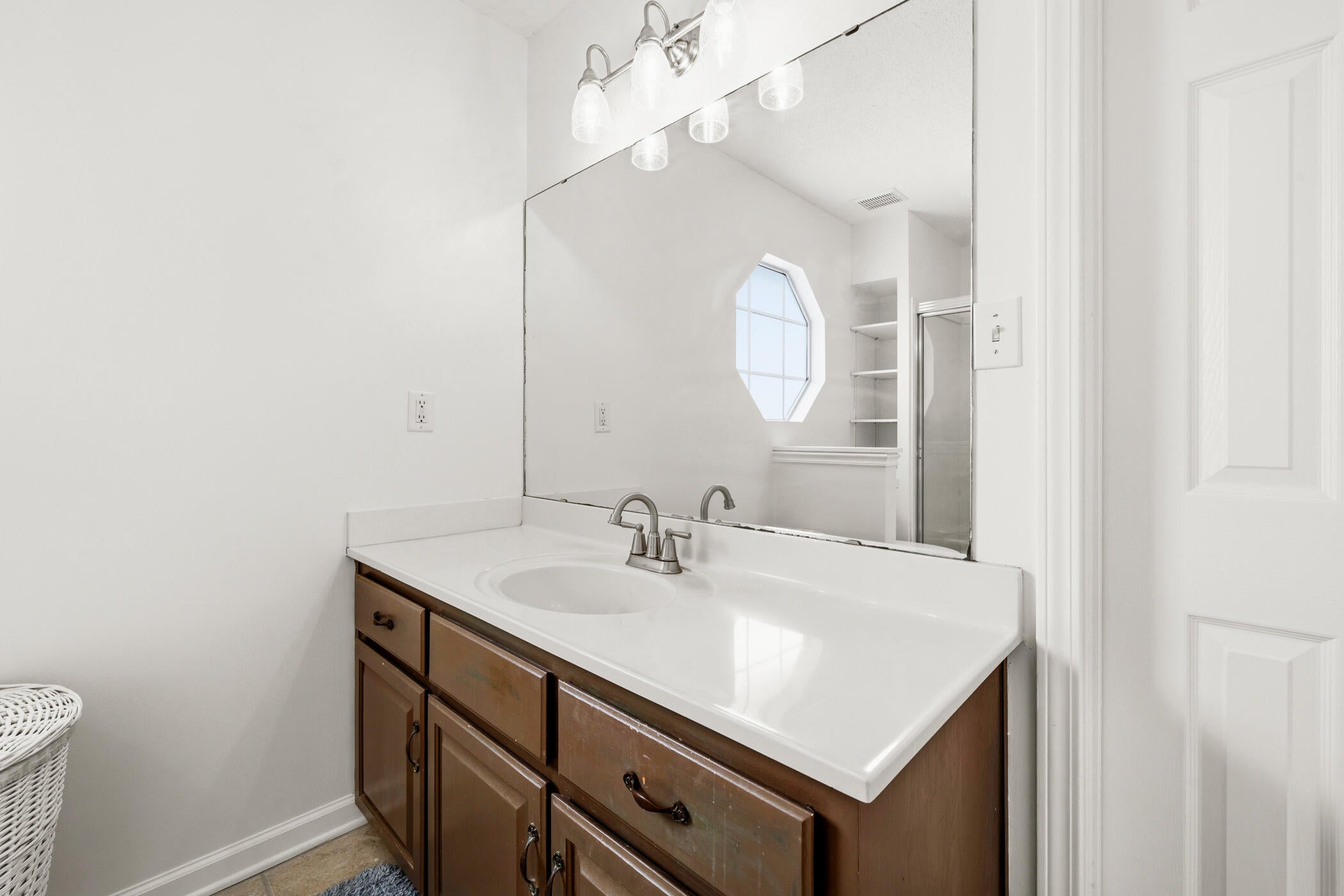 LAKESIDE EAST - Residential