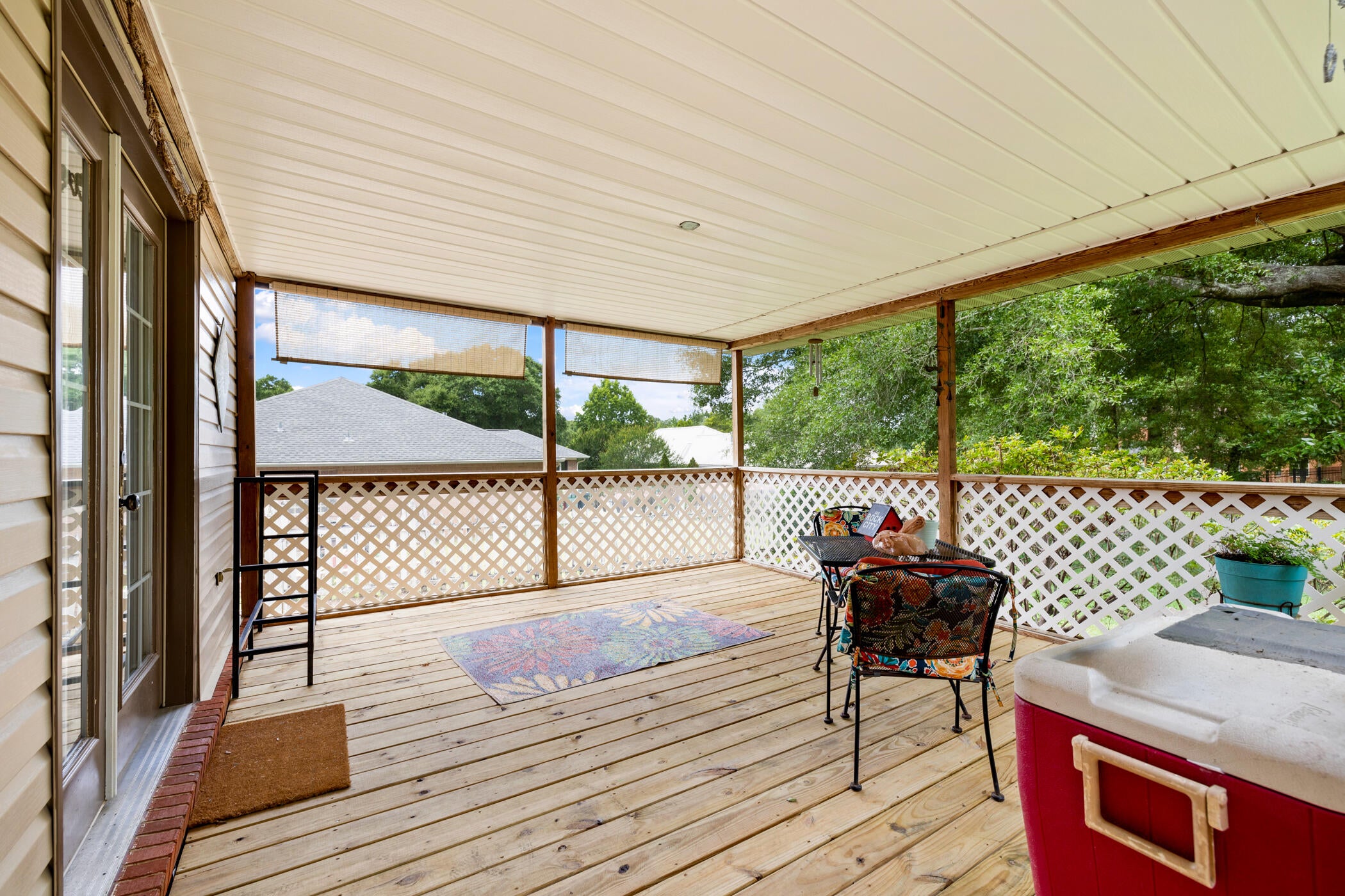 LAKESIDE EAST - Residential