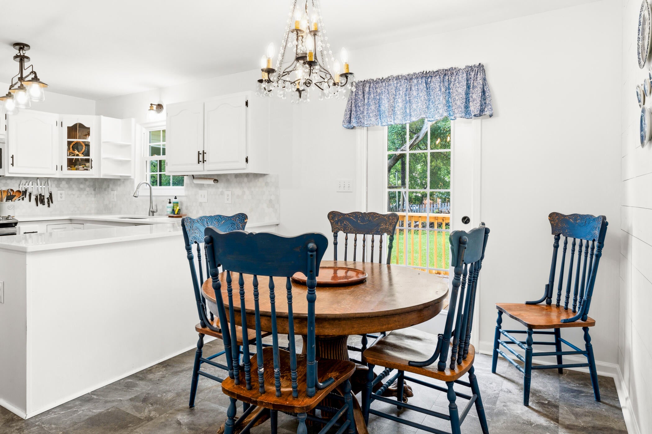 LAKESIDE EAST - Residential