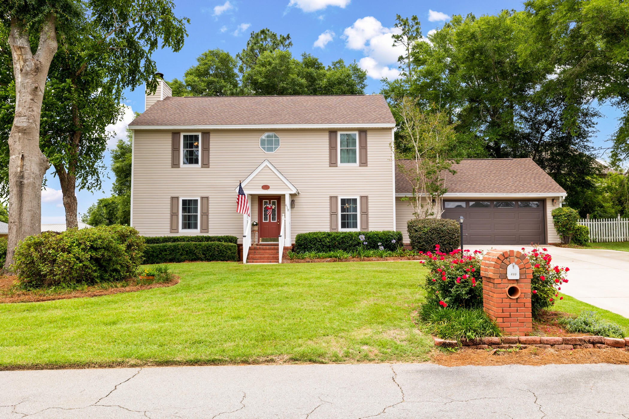 LAKESIDE EAST - Residential