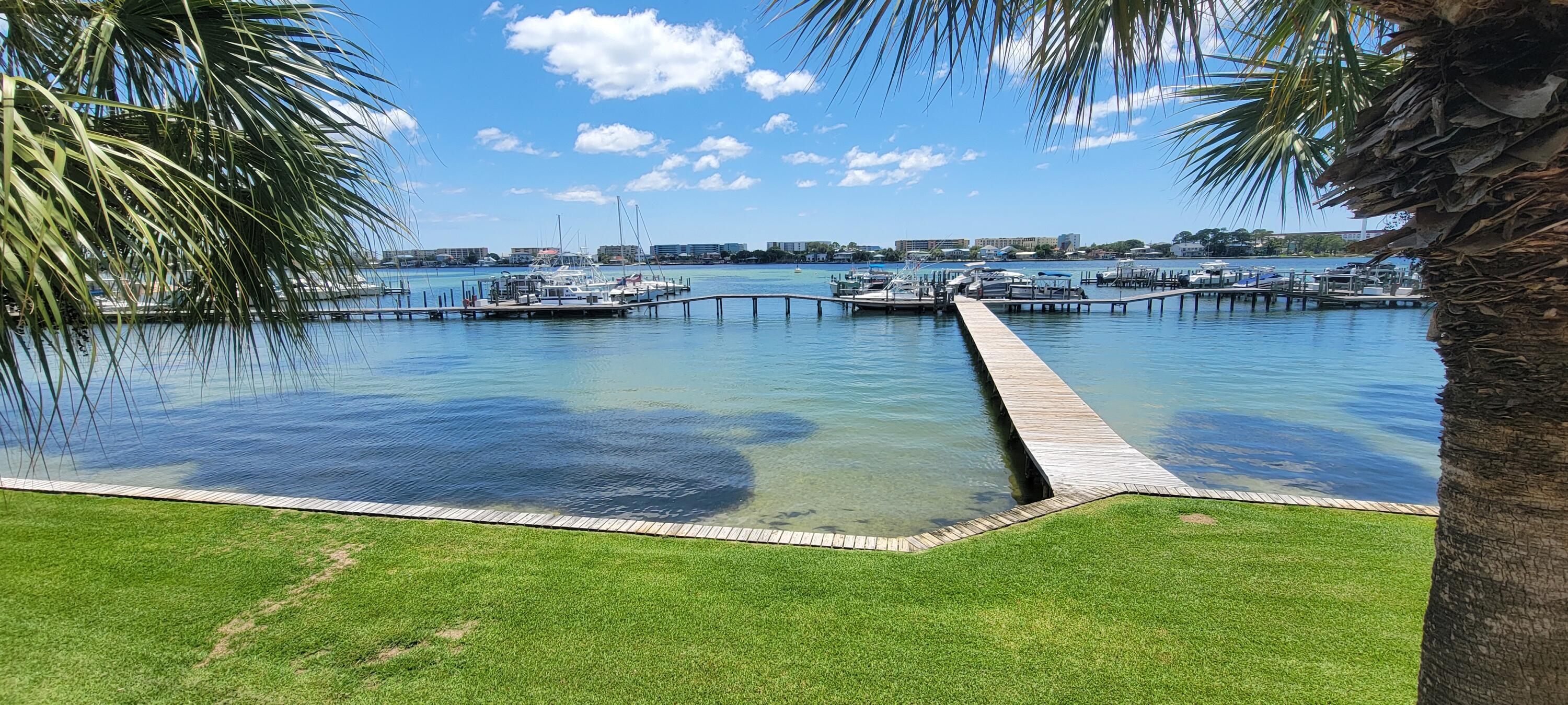 BROOKS LANDING - Residential