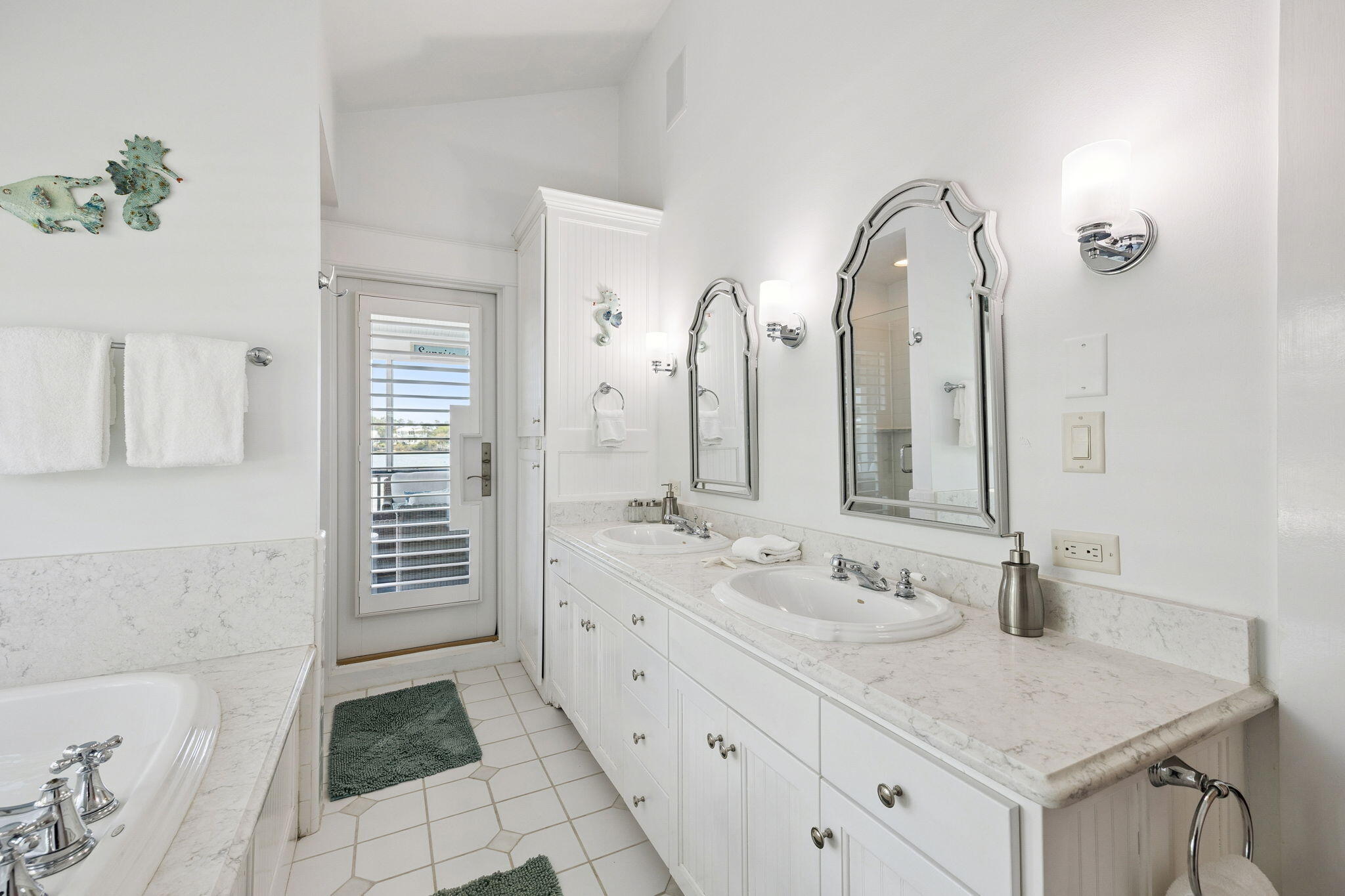 EASTERN LAKE S/D - Residential