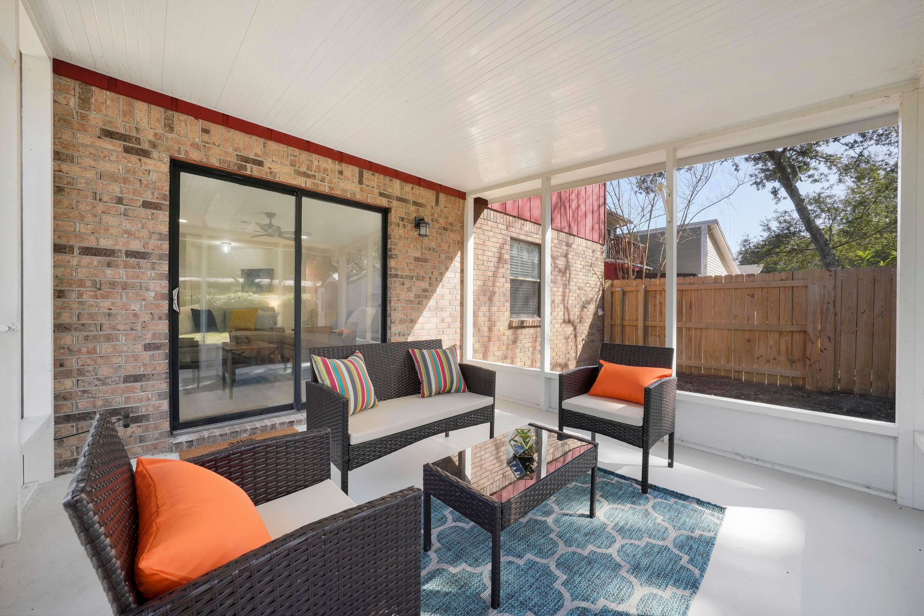 WOODHAM MANOR 2ND ADDN - Residential