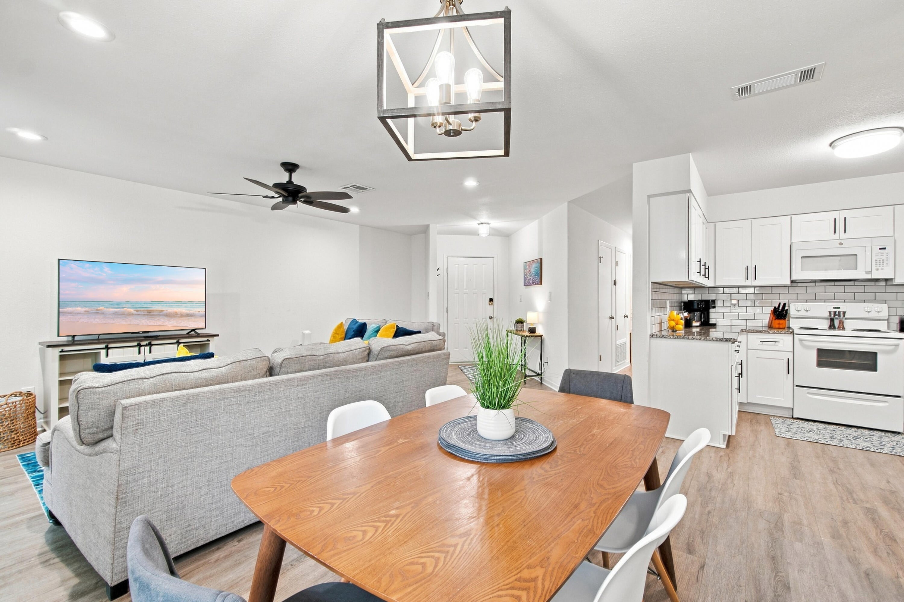 WOODHAM MANOR 2ND ADDN - Residential