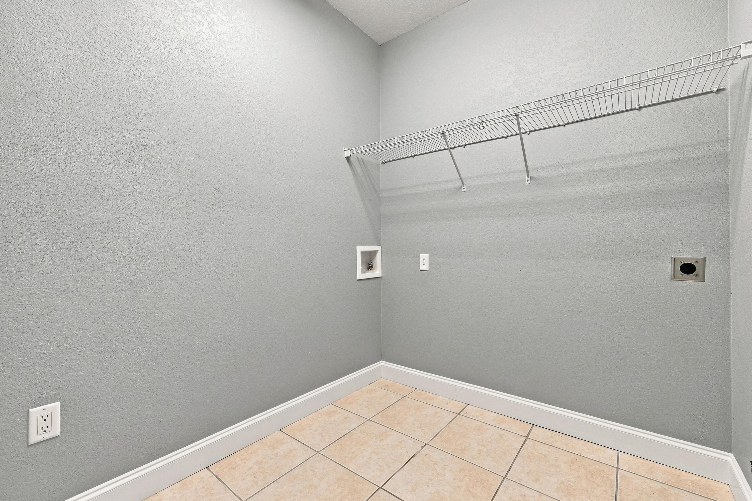 JEAN-LEA - Residential Lease