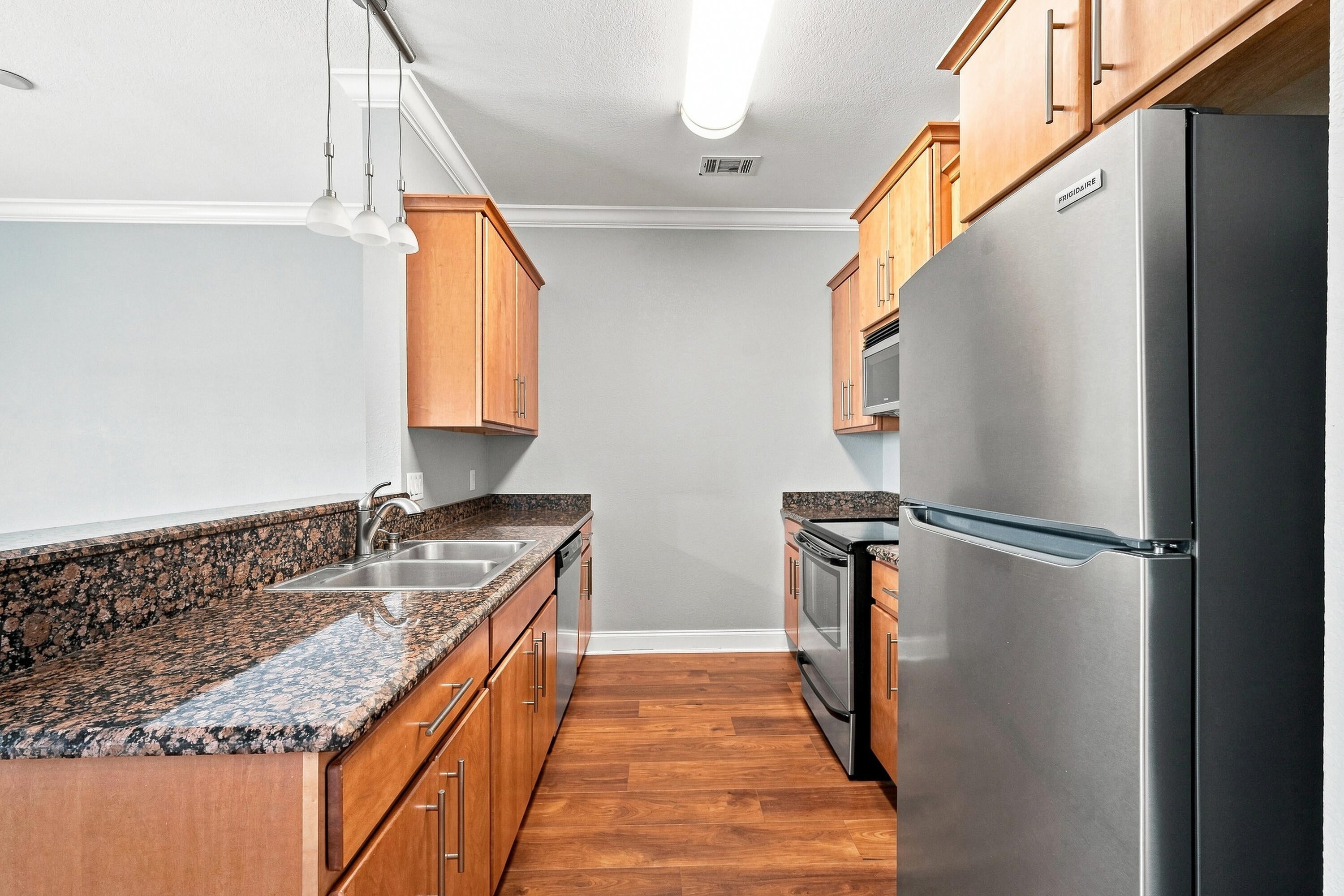 JEAN-LEA - Residential Lease