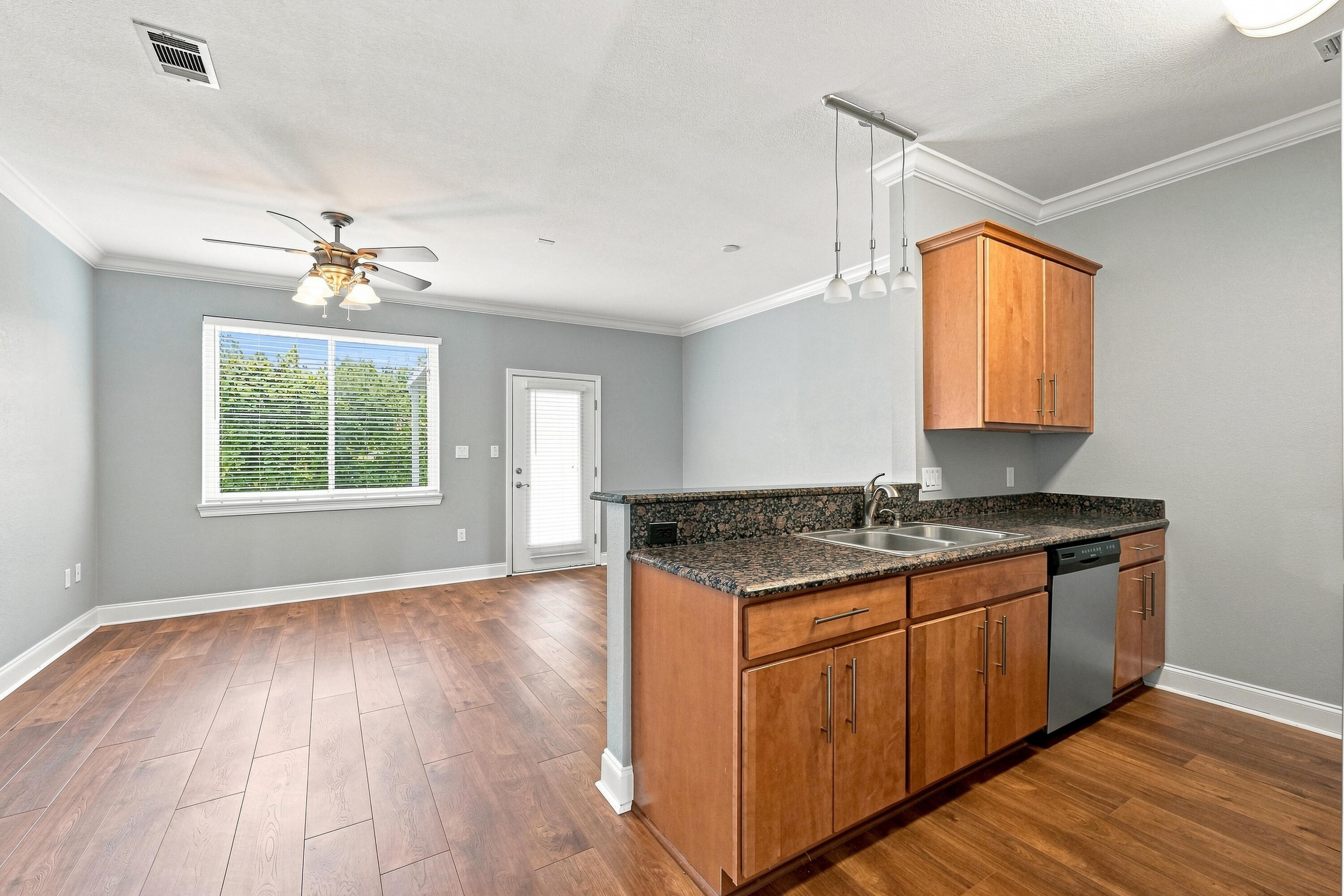 JEAN-LEA - Residential Lease