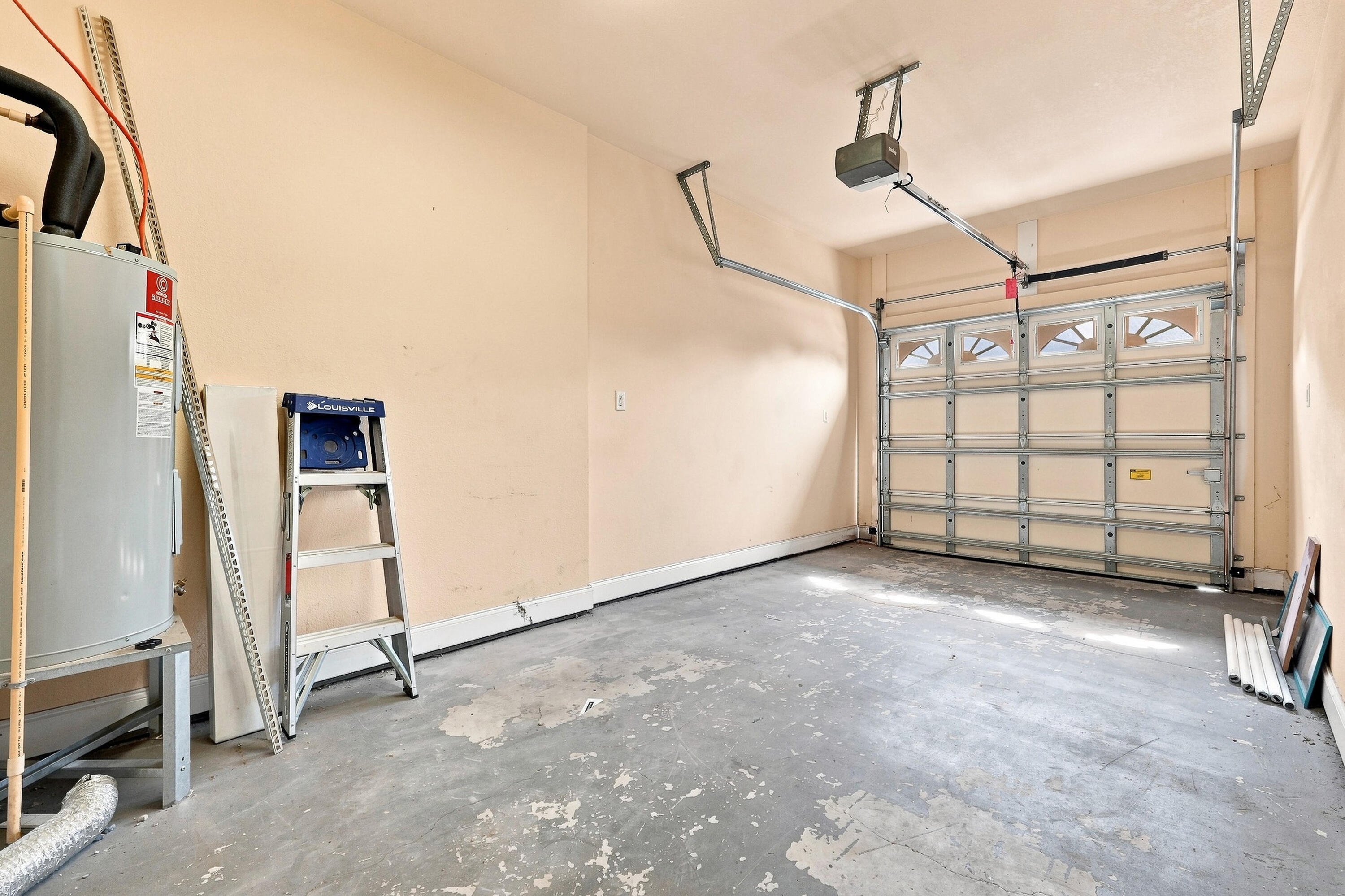 JEAN-LEA - Residential Lease