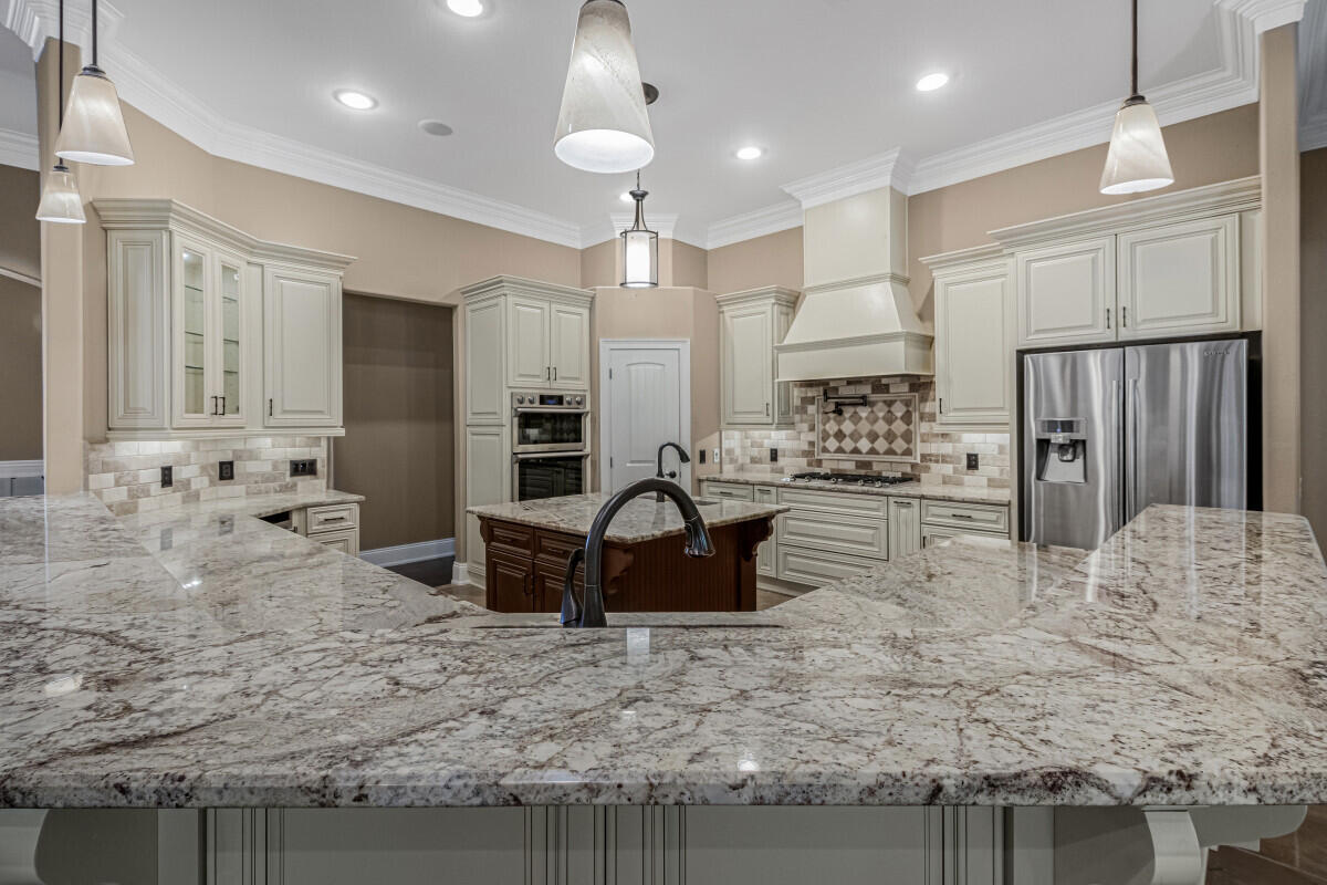HIDDEN CREEK ESTATES AT HOLLEY BY THE SEA - Residential