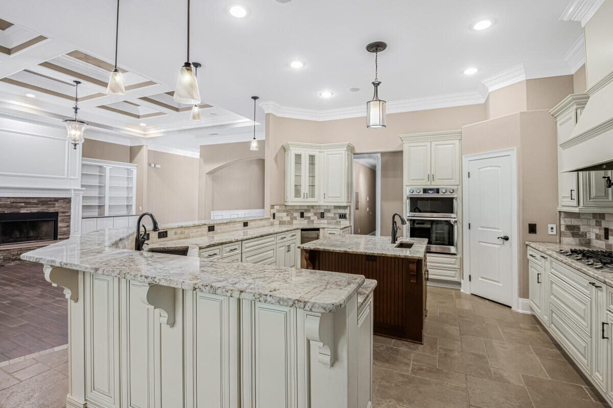 HIDDEN CREEK ESTATES AT HOLLEY BY THE SEA - Residential