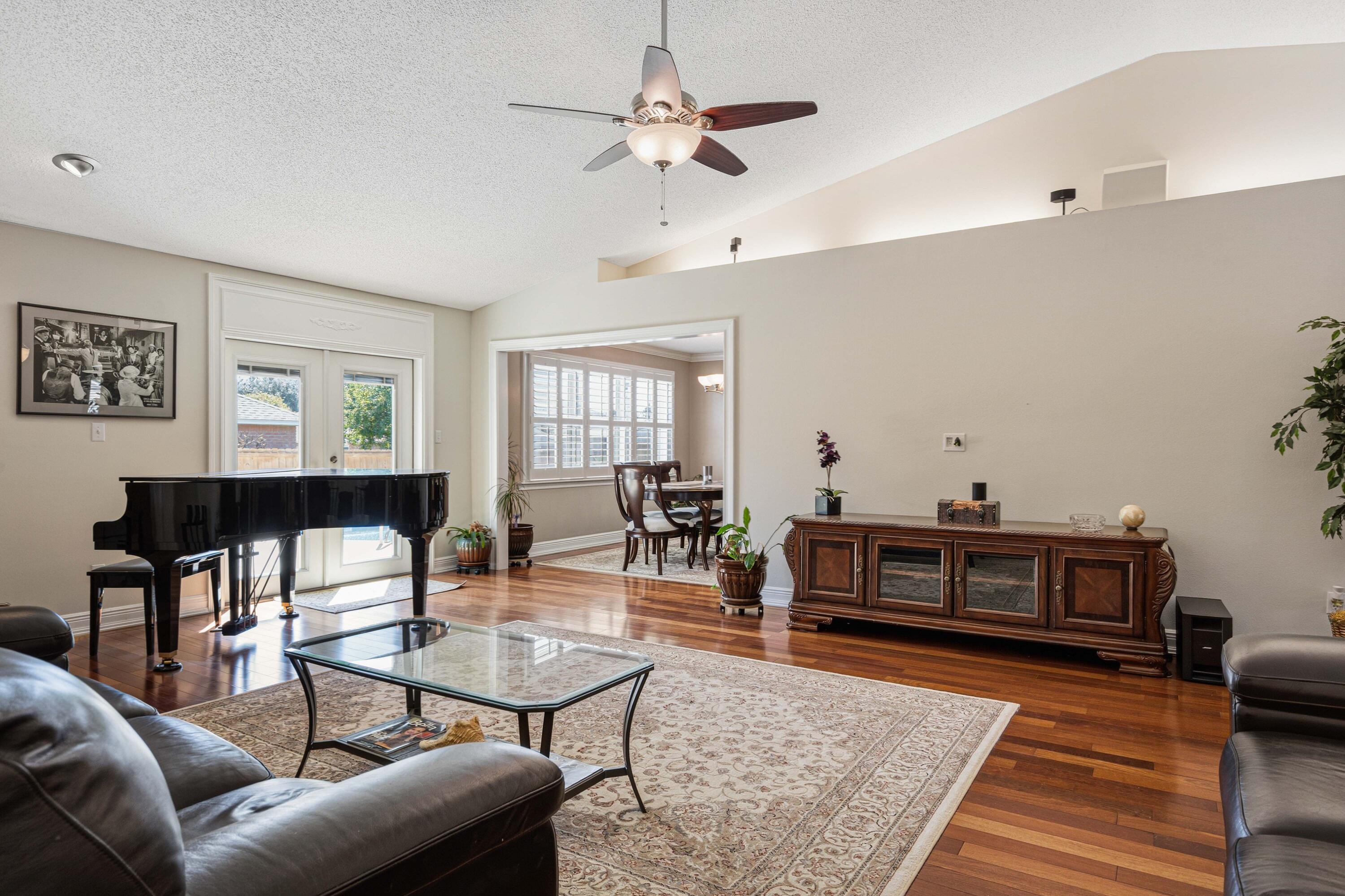 SANDY BEACH ESTATES - Residential