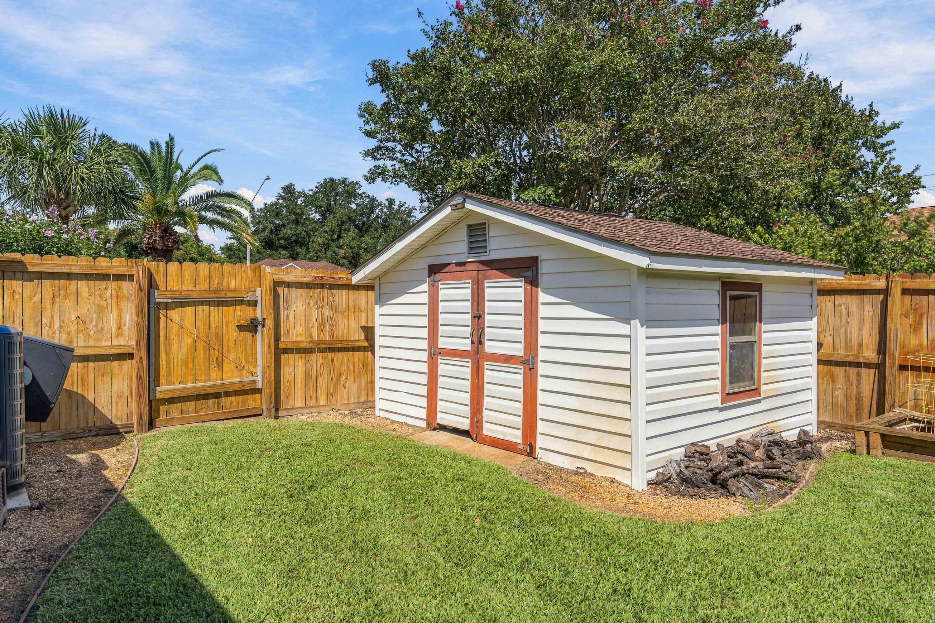 SANDY BEACH ESTATES - Residential