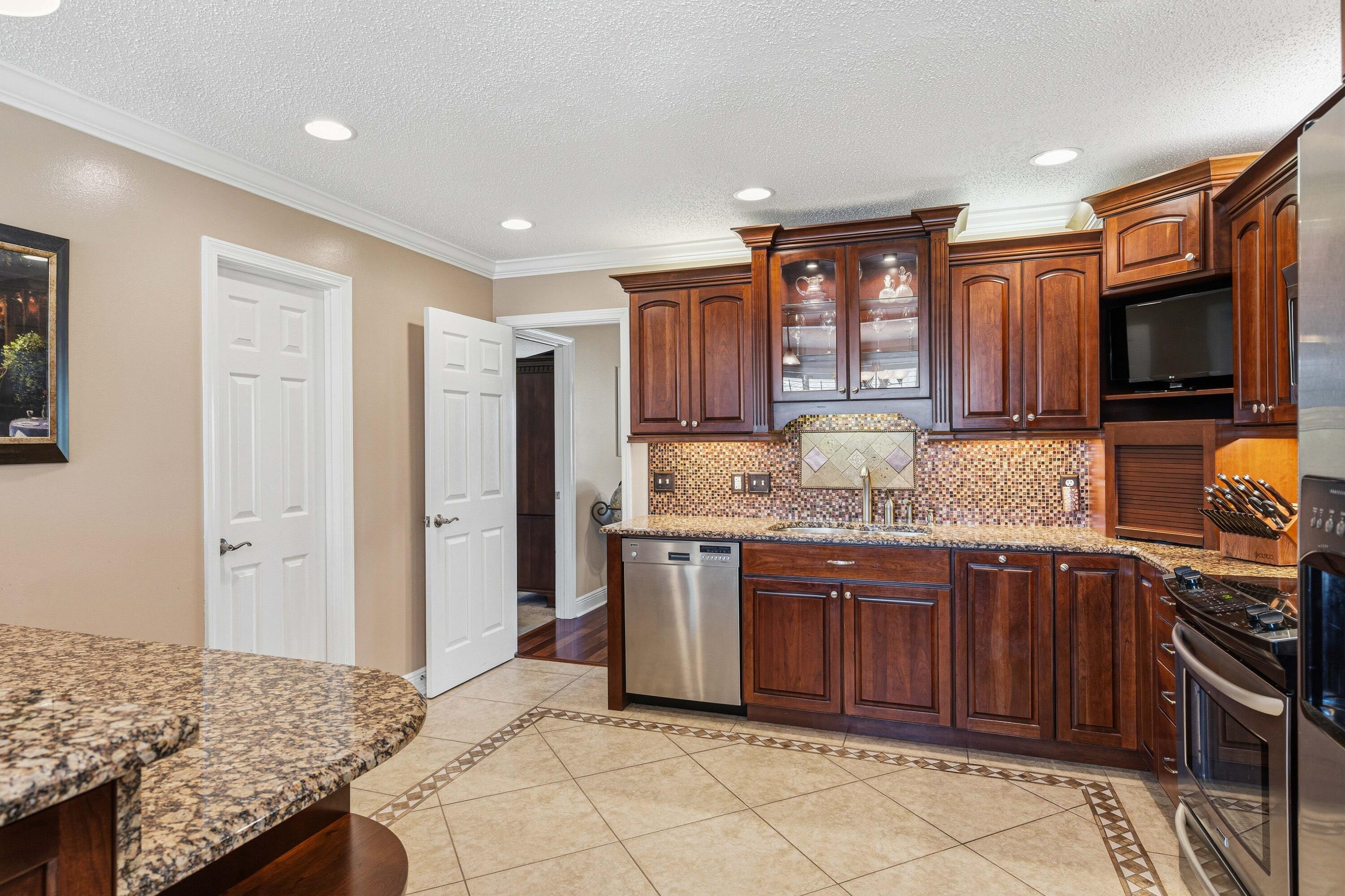 SANDY BEACH ESTATES - Residential