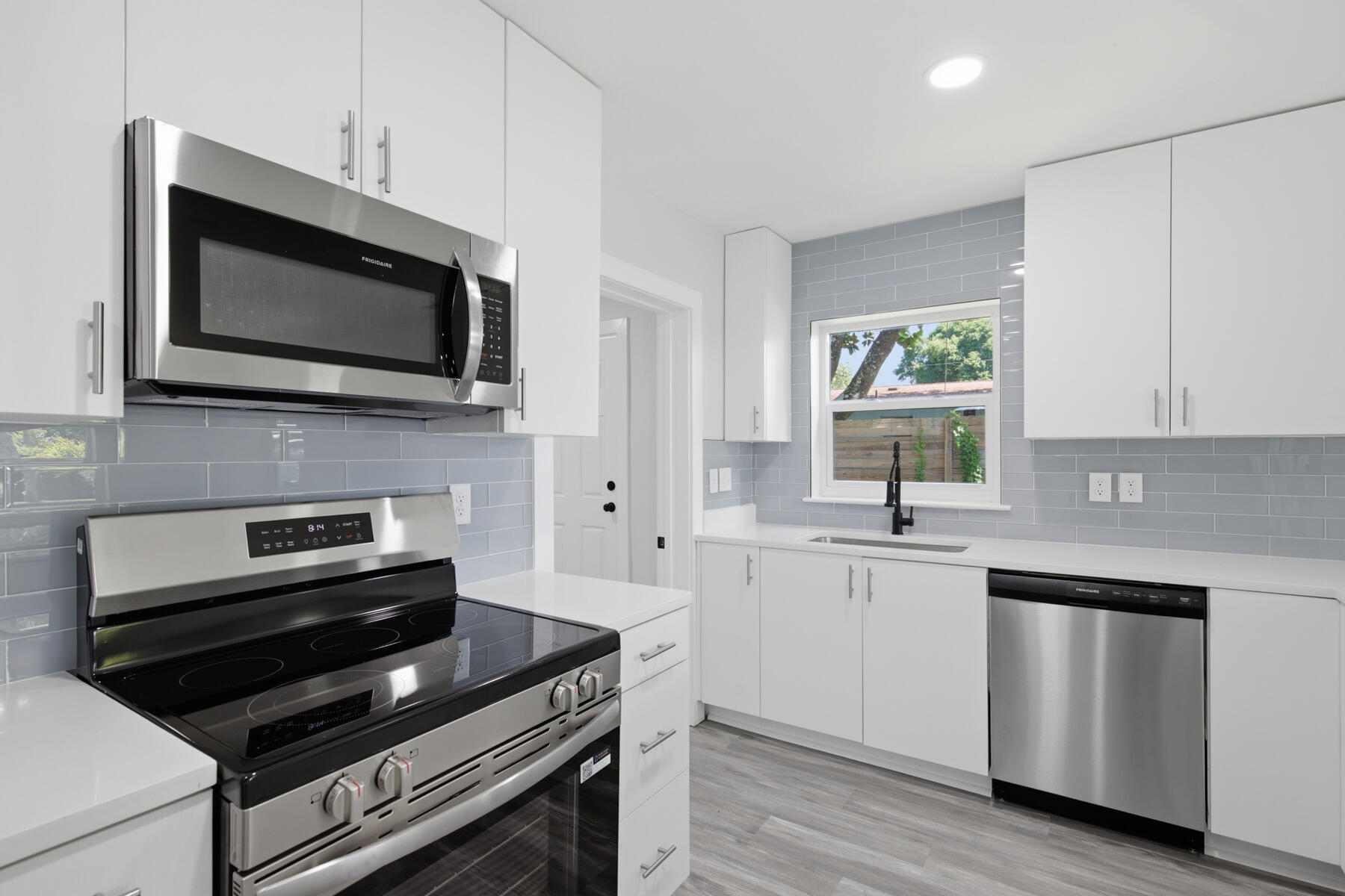 OAK TREE PARK - Residential