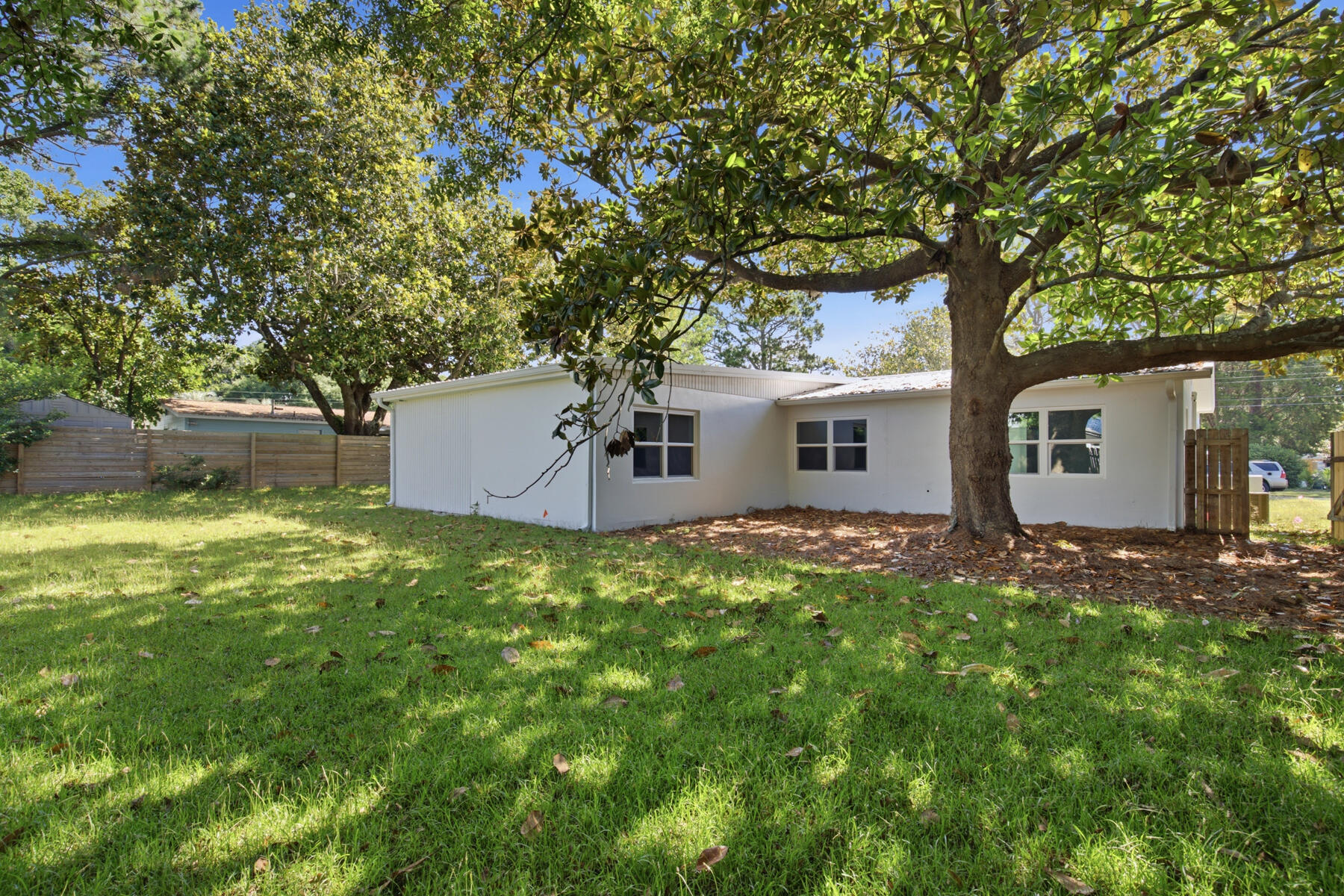 OAK TREE PARK - Residential