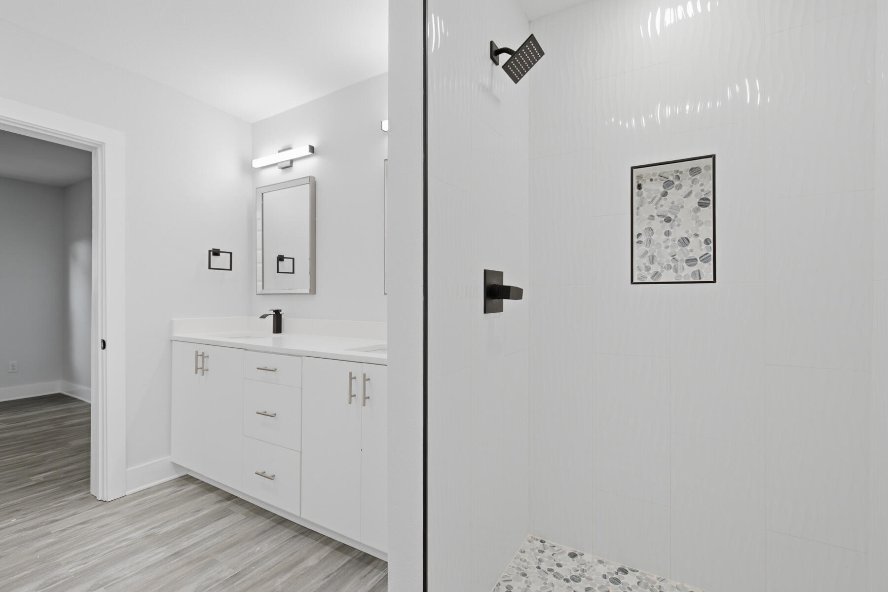 OAK TREE PARK - Residential
