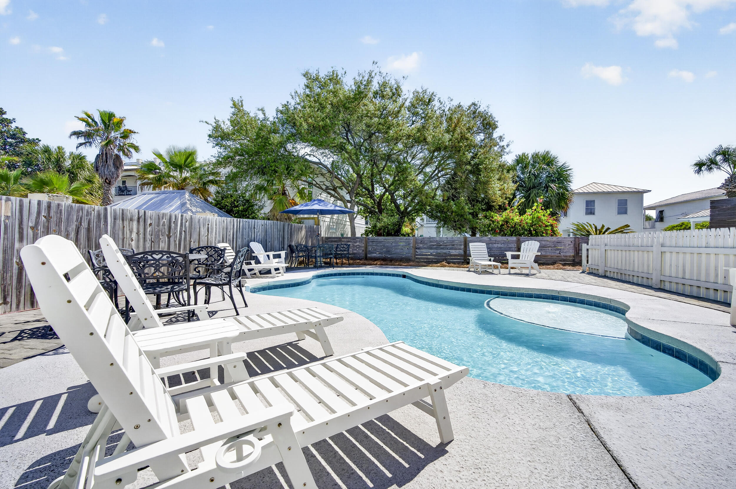 CRYSTAL BEACH - Residential
