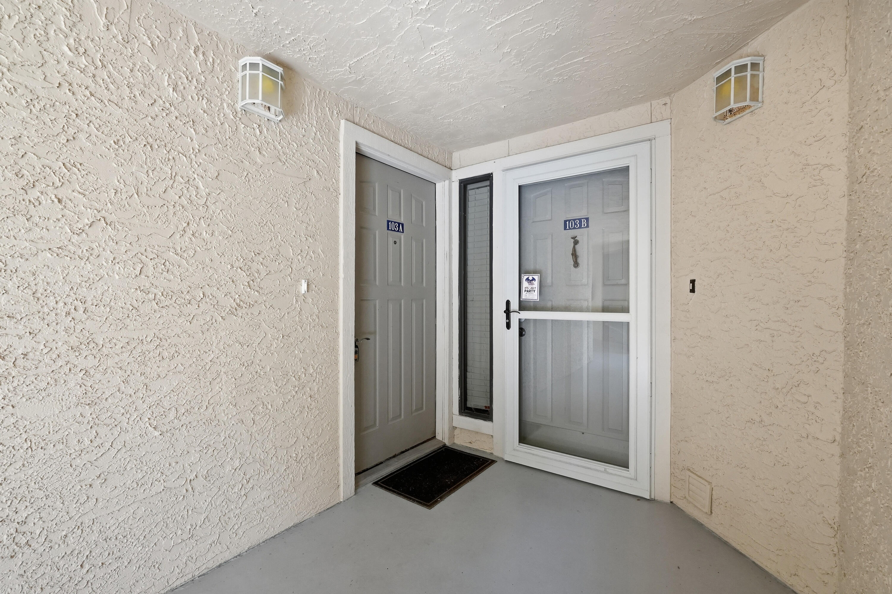 BAY VILLAS - Residential Lease