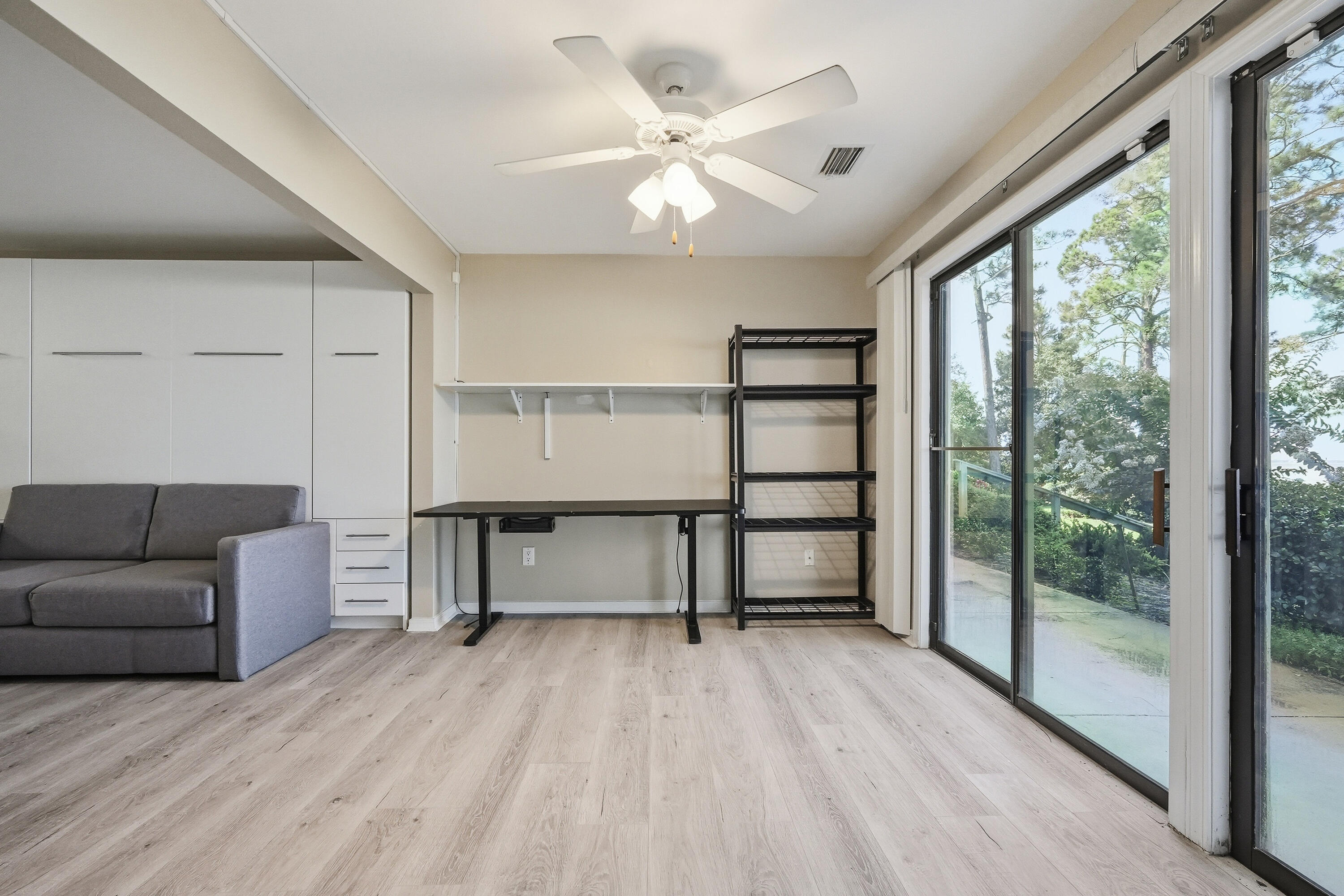BAY VILLAS - Residential Lease