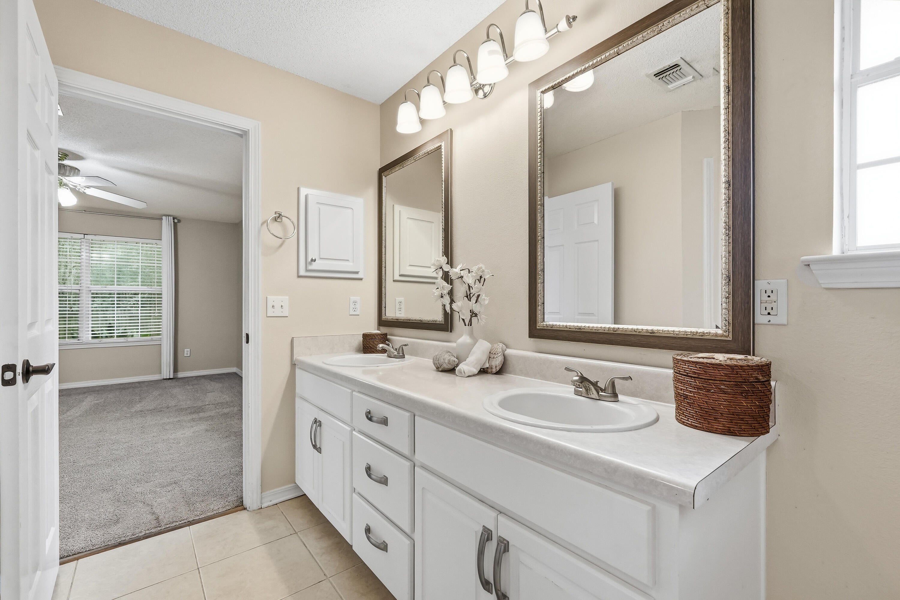 MARION MANOR - Residential