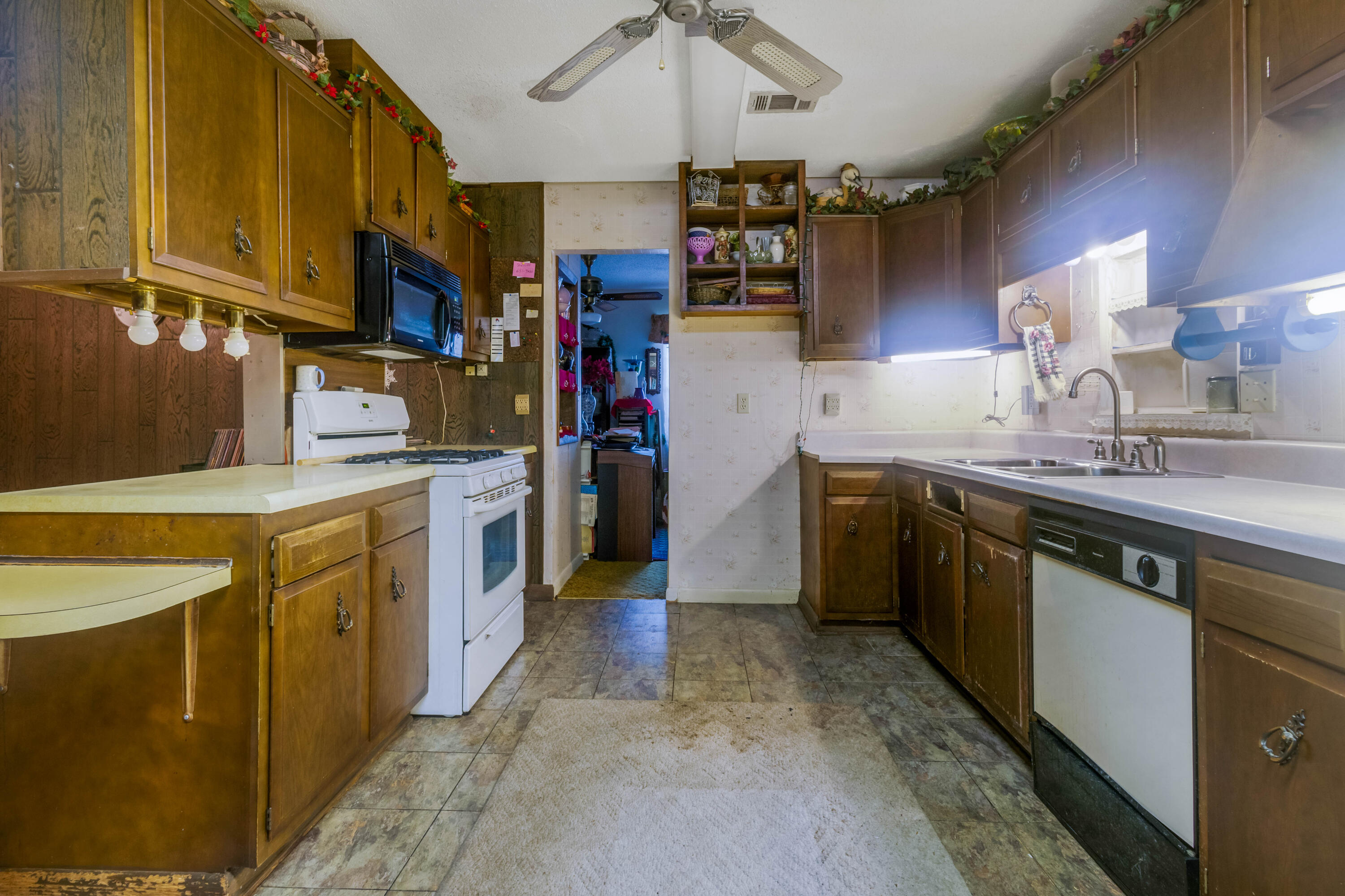 BAYOU POQUITO - Residential