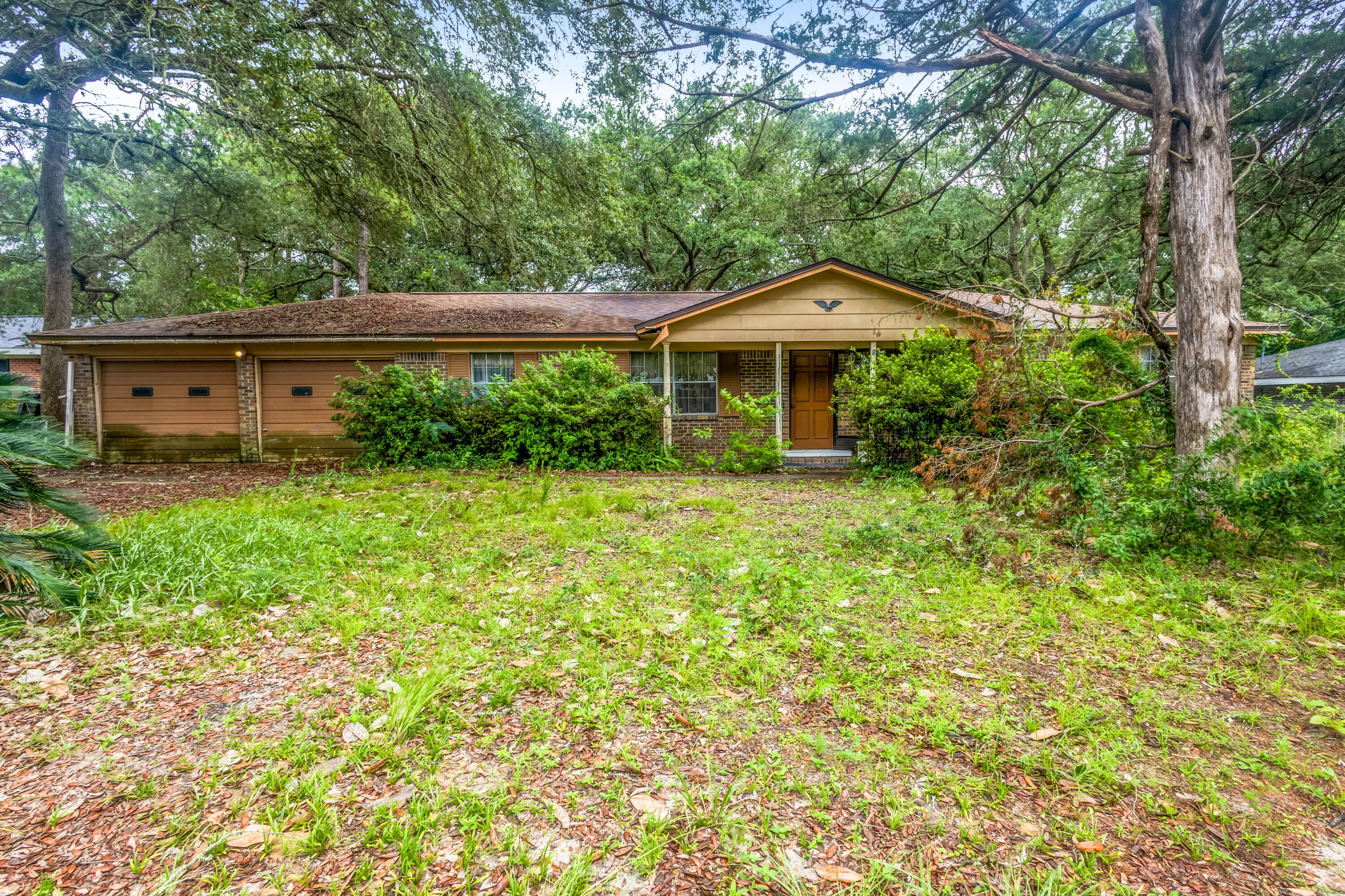 BAYOU POQUITO - Residential