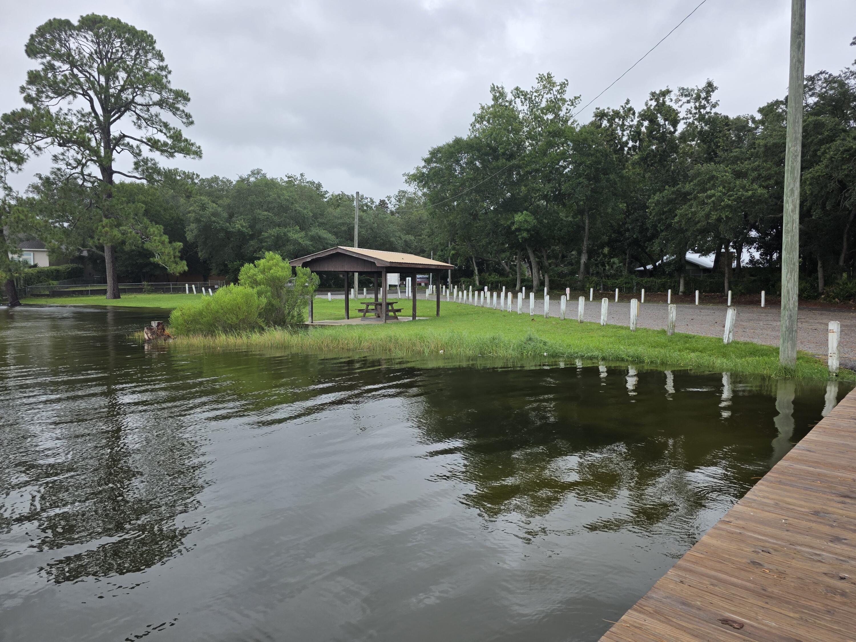 BAYOU POQUITO - Residential