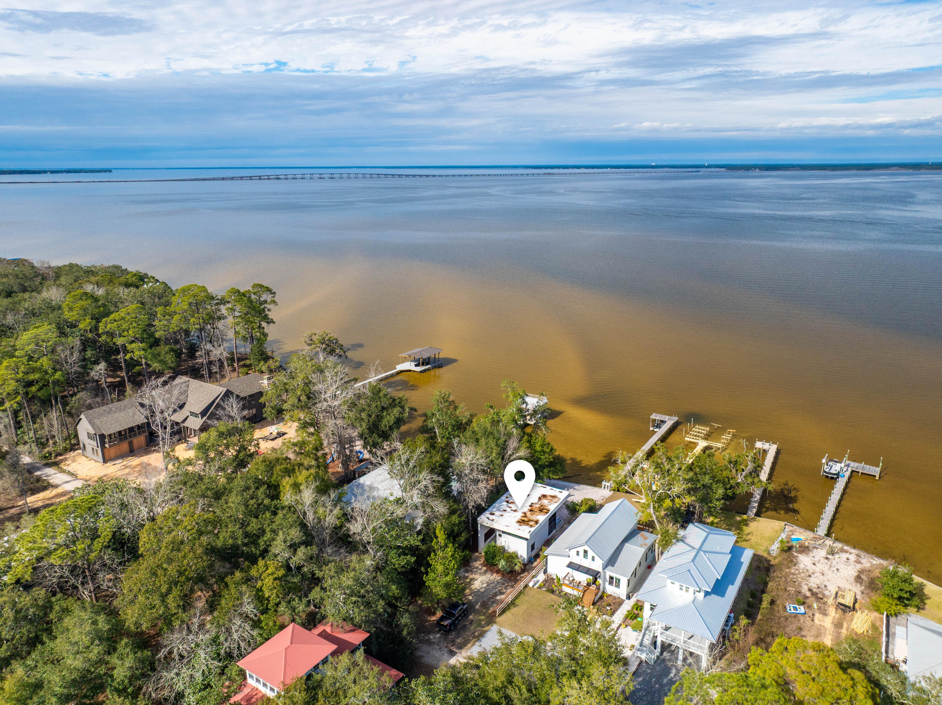 MAGNOLIA BEACH - Residential