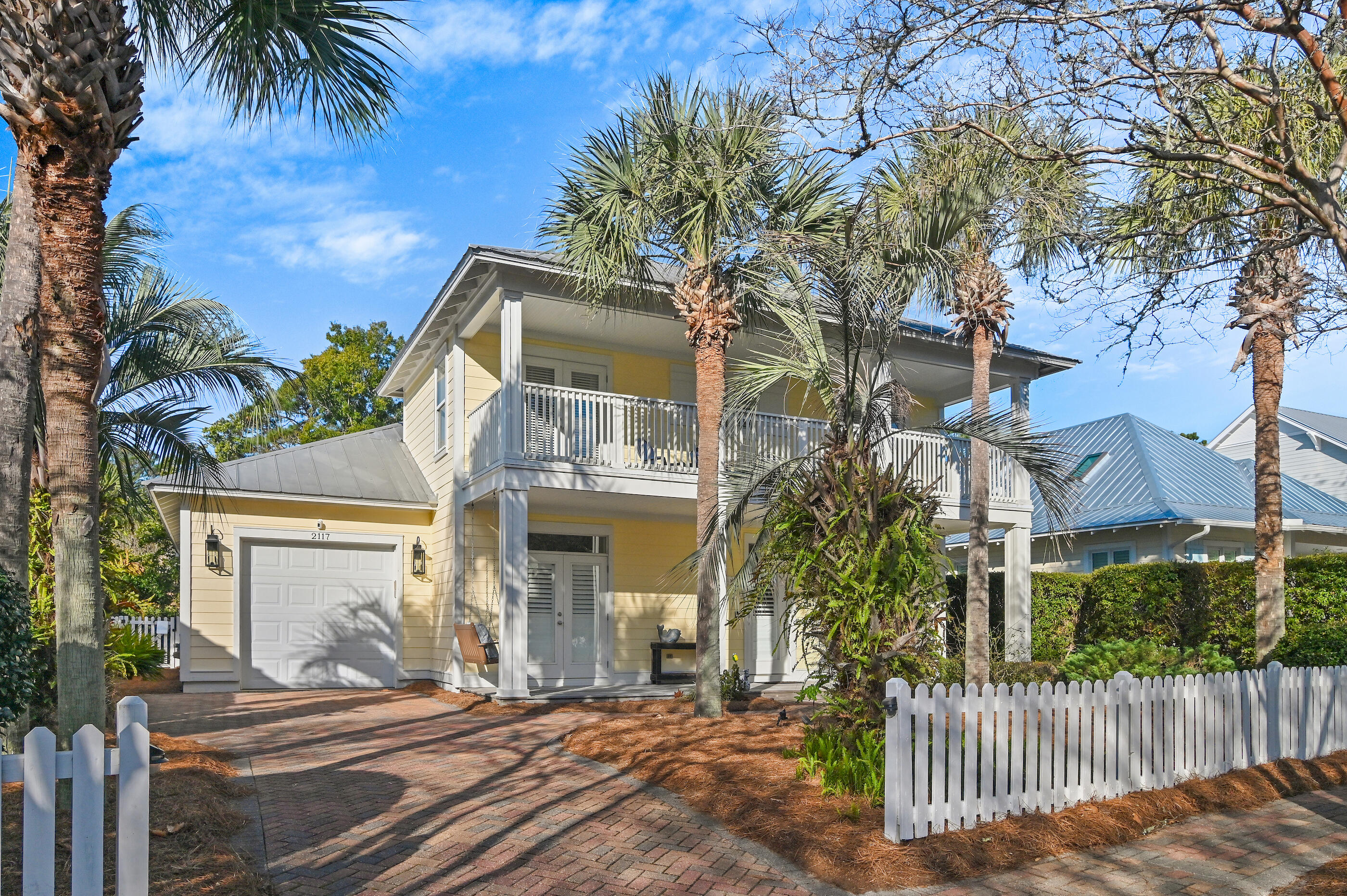 CRYSTAL LAKE  I - Residential