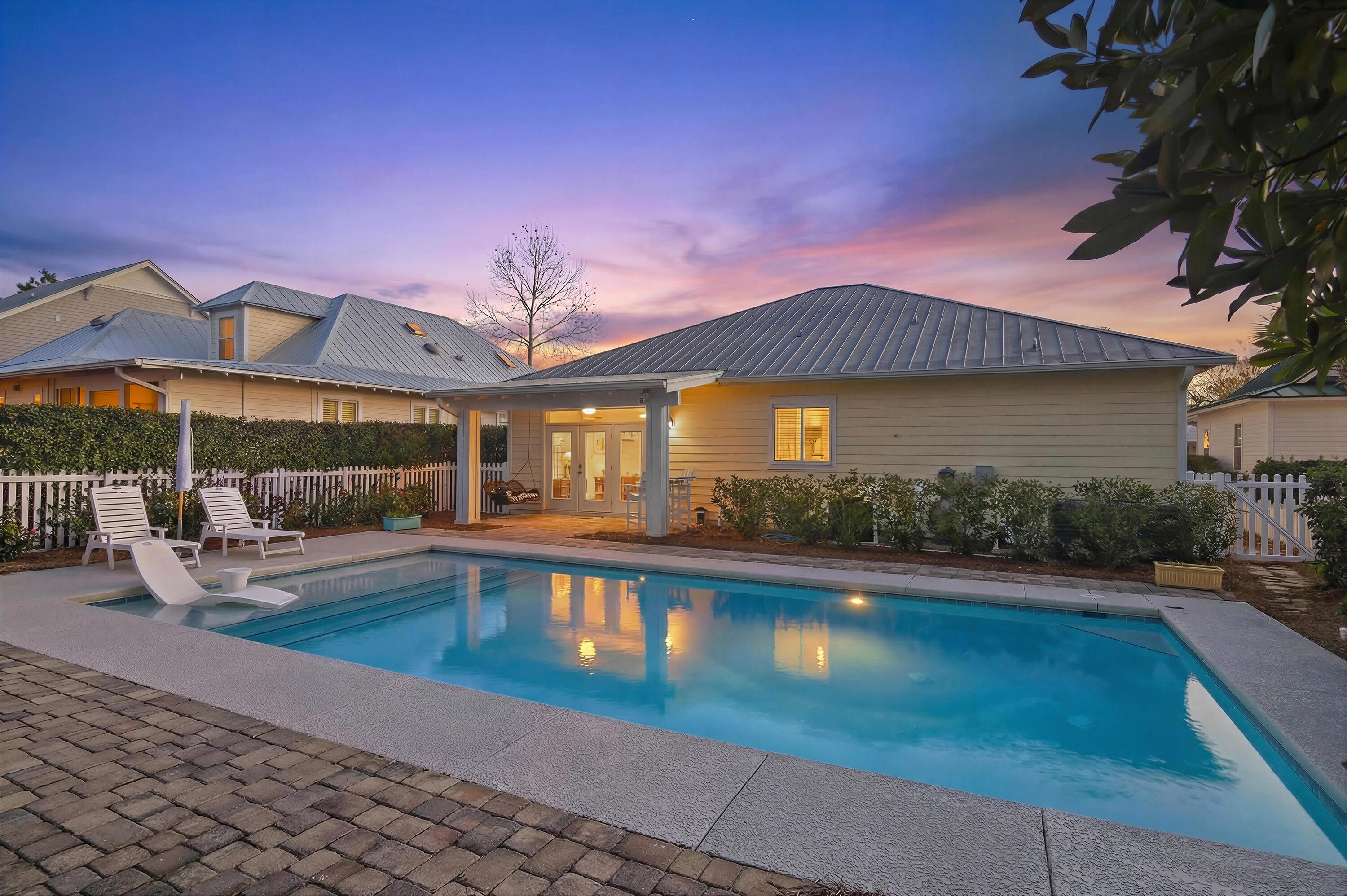 CRYSTAL LAKE  I - Residential