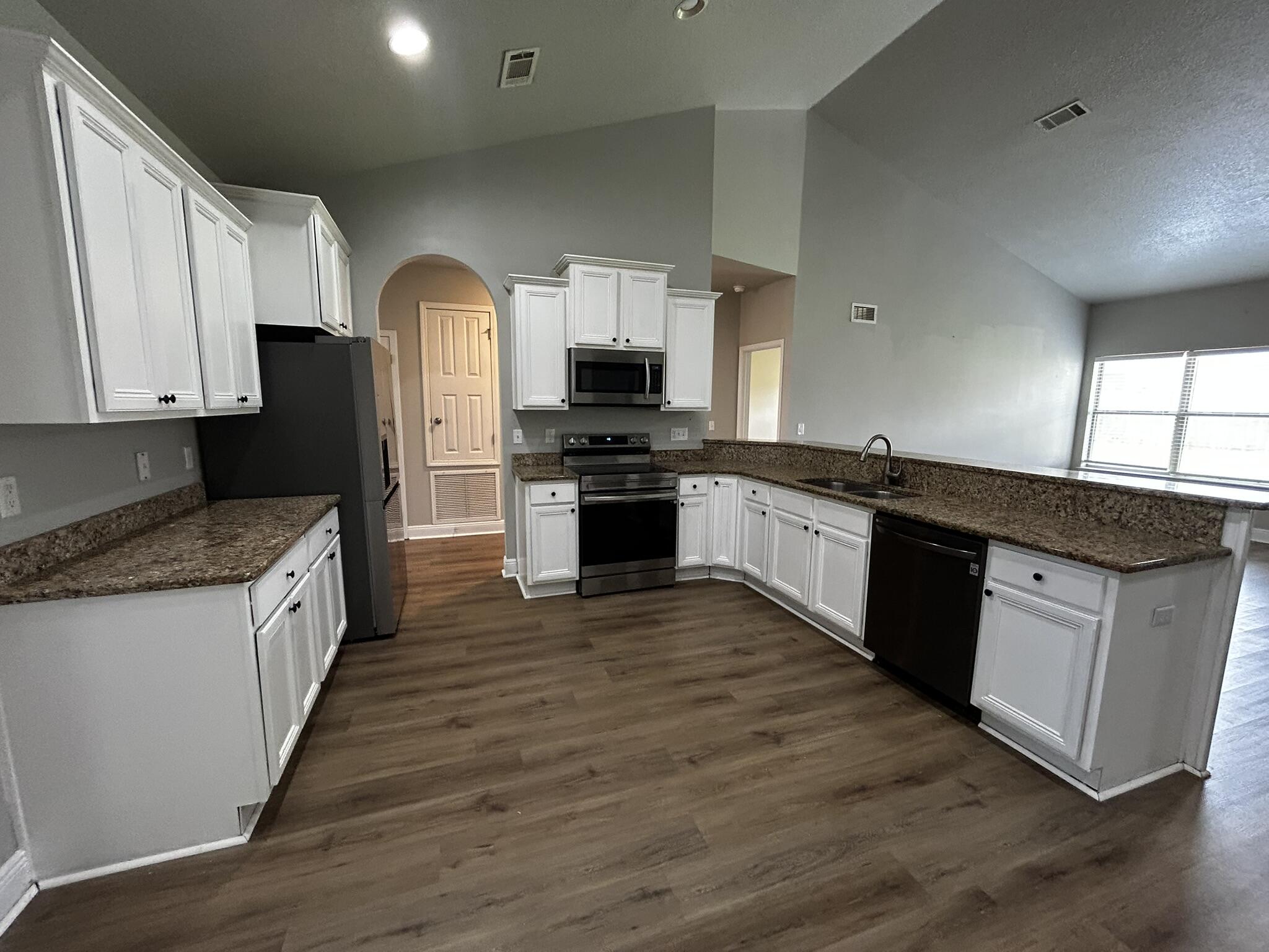 LIBERTY OAKS - Residential Lease