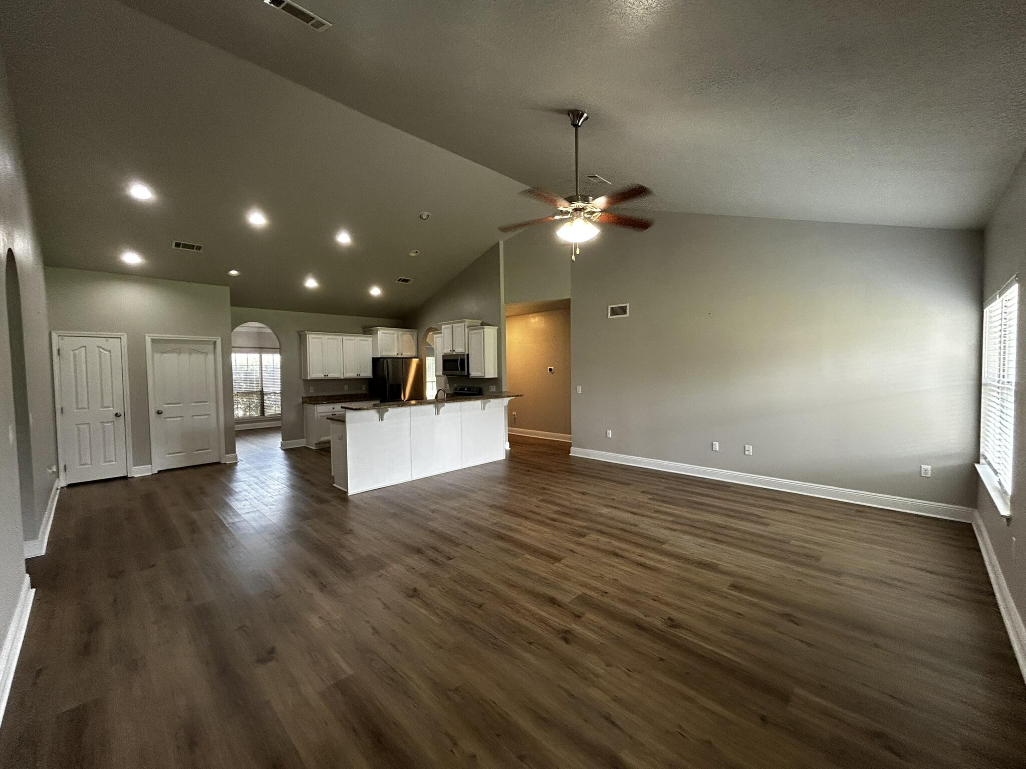 LIBERTY OAKS - Residential Lease