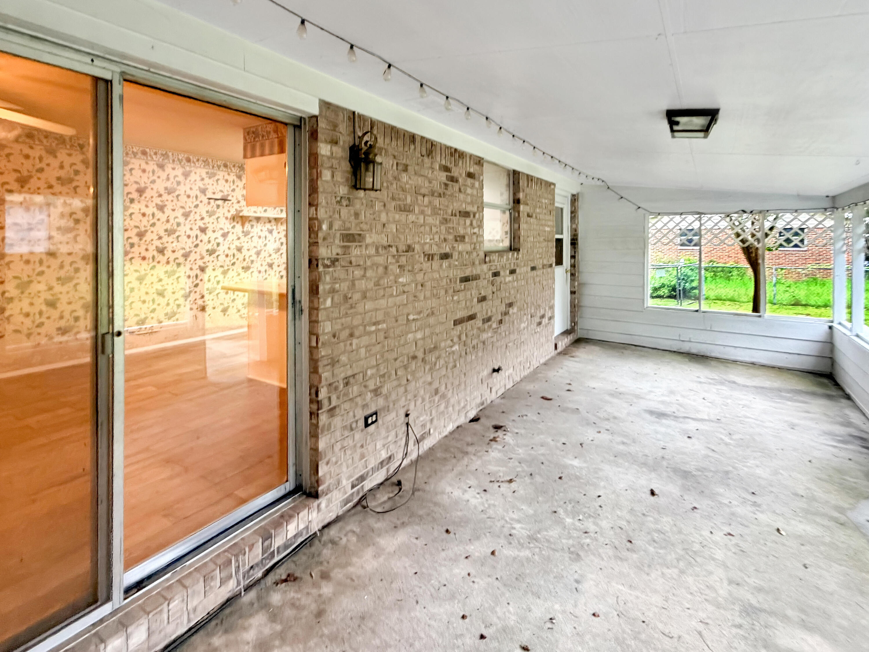 AUBURN HEIGHTS - Residential