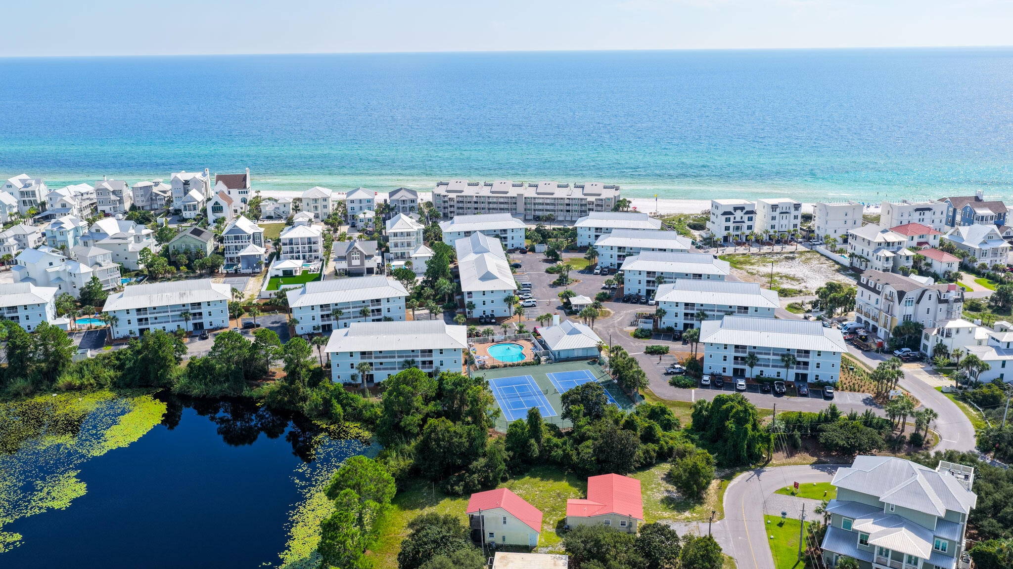 BEACHSIDE VILLAS CONDO - Residential