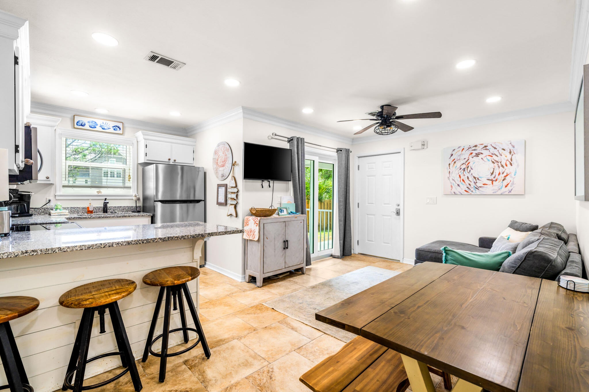BEACHSIDE VILLAS CONDO - Residential