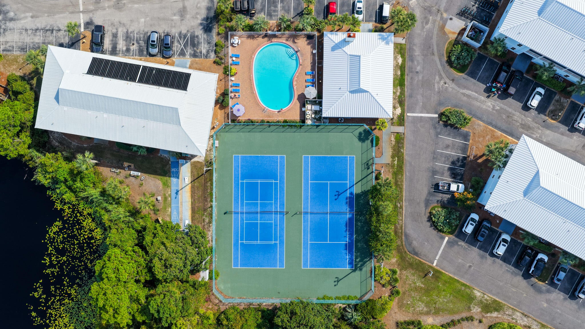 BEACHSIDE VILLAS CONDO - Residential