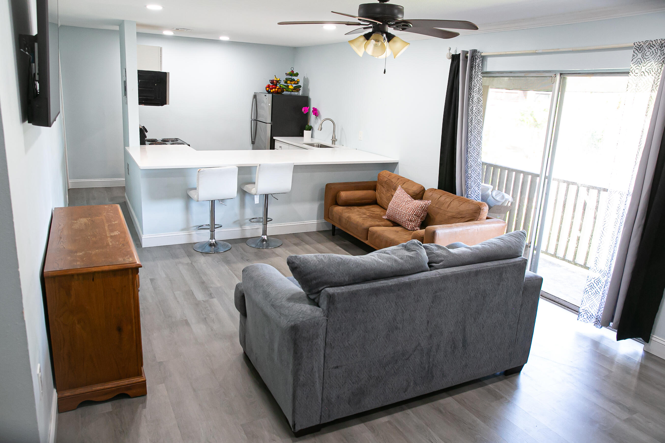 Completely renovated and move-in ready, this beautifully updated 2-bedroom, 2-bath condo offers low-maintenance living in a convenient Fort Walton Beach location. Bright and inviting, the thoughtfully designed interior makes excellent use of the space, creating a comfortable place to call home or a fantastic investment opportunity. Situated just minutes from Eglin Air Force Base, Hurlburt Field, beautiful Gulf Coast beaches, shopping, dining, and everyday conveniences, you'll enjoy easy access to everything the Emerald Coast has to offer. Whether you're searching for a primary residence, second home, or rental property, this turnkey condo is one you won't want to miss.

Schedule your private showing today!
