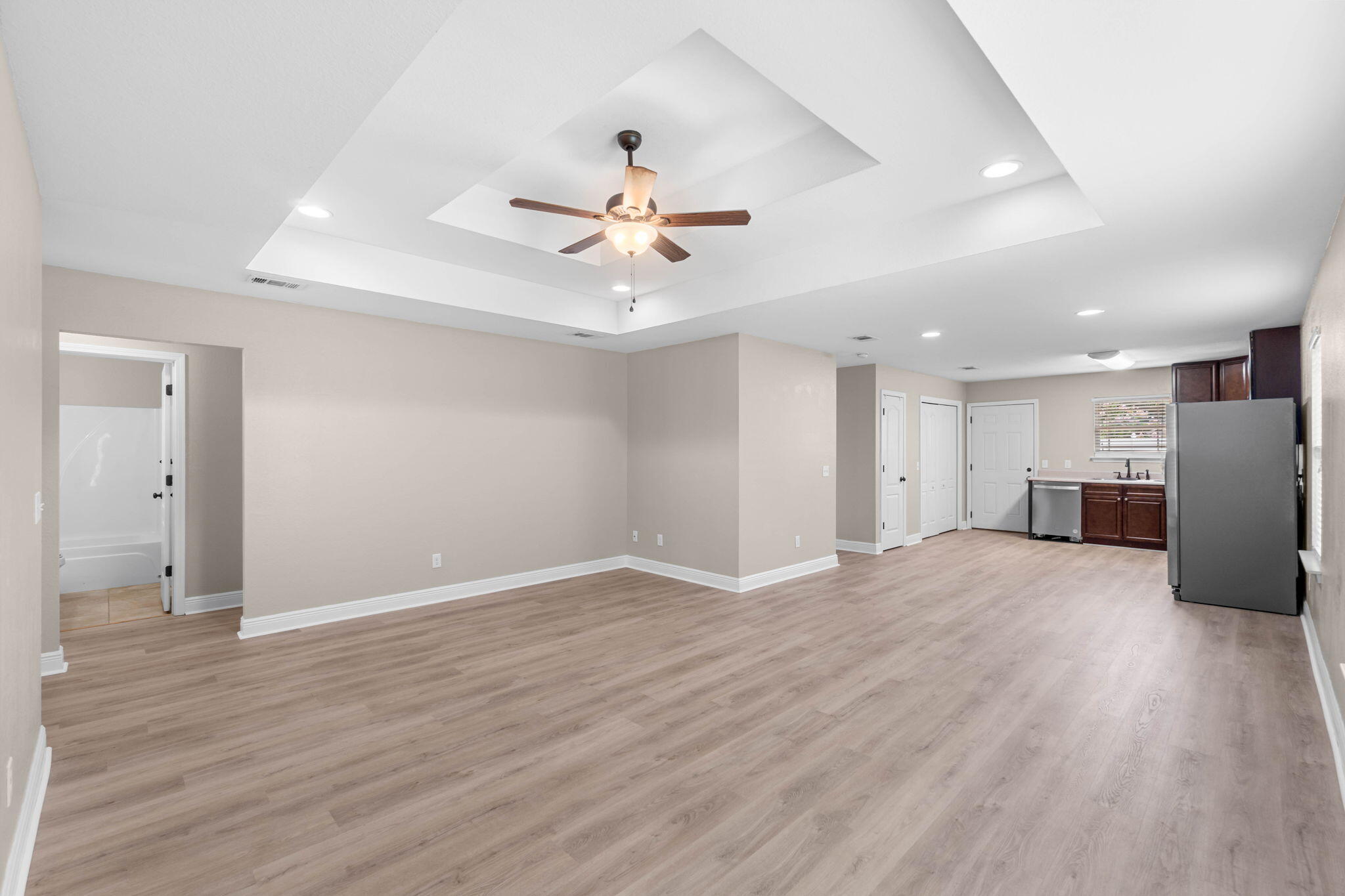 SHADOW LAKES - Residential